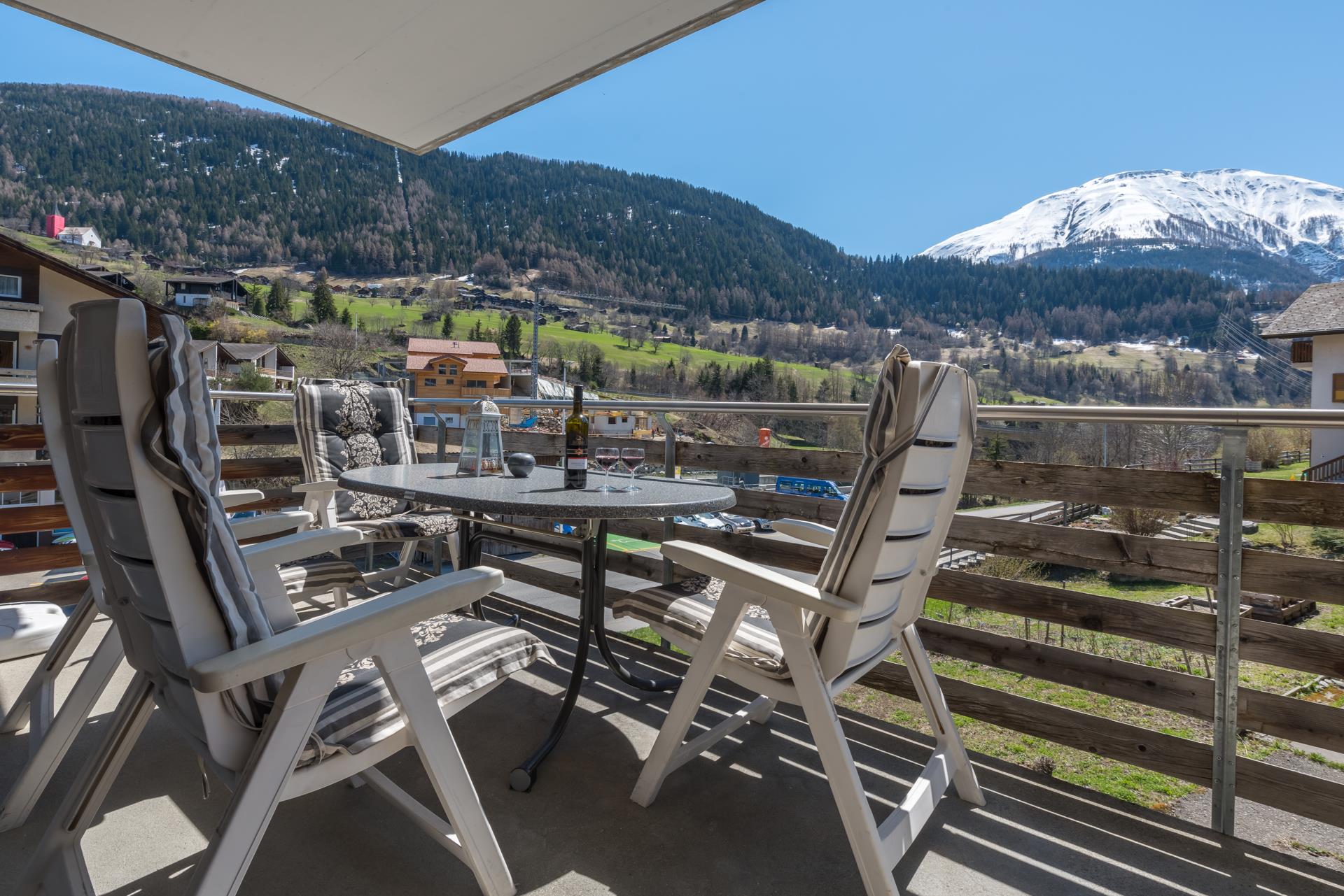 Residence 2. Stock - Grossier Balkon