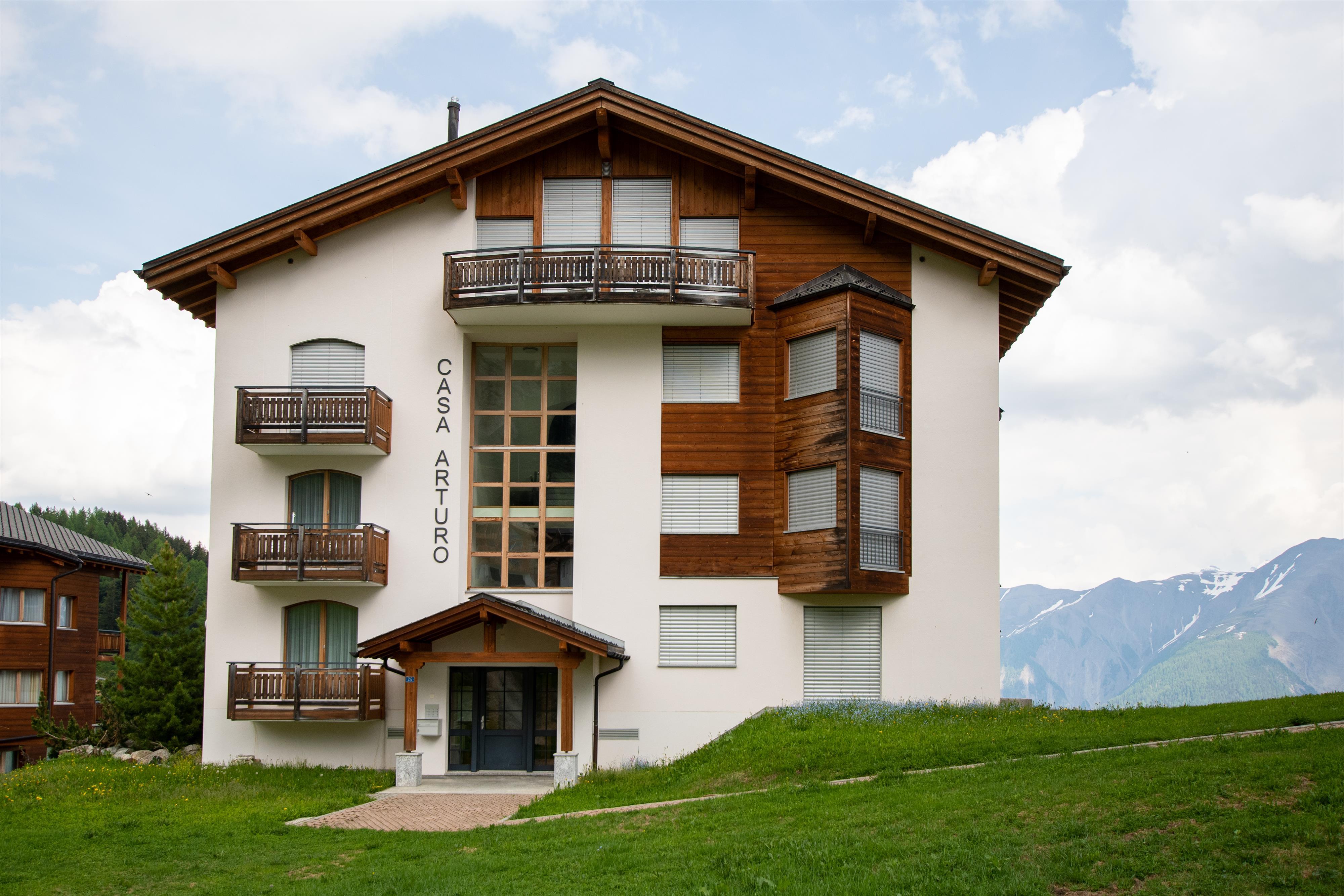 Casa Arturo Aletsch Service - Casa_Artuor_Aussenansicht_Sommer