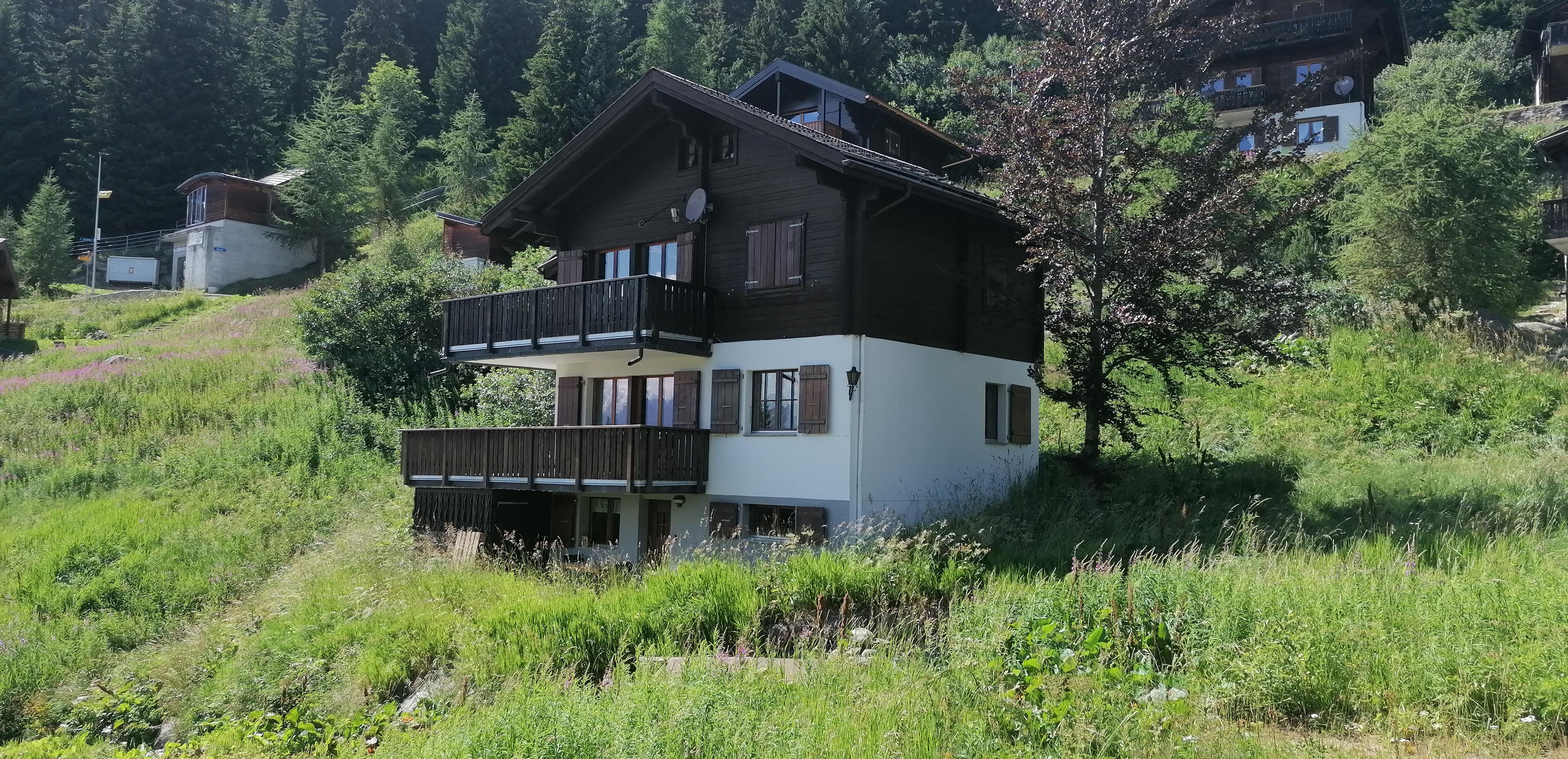 Laurin Bettmeralp Service - Aussenansicht Sommer