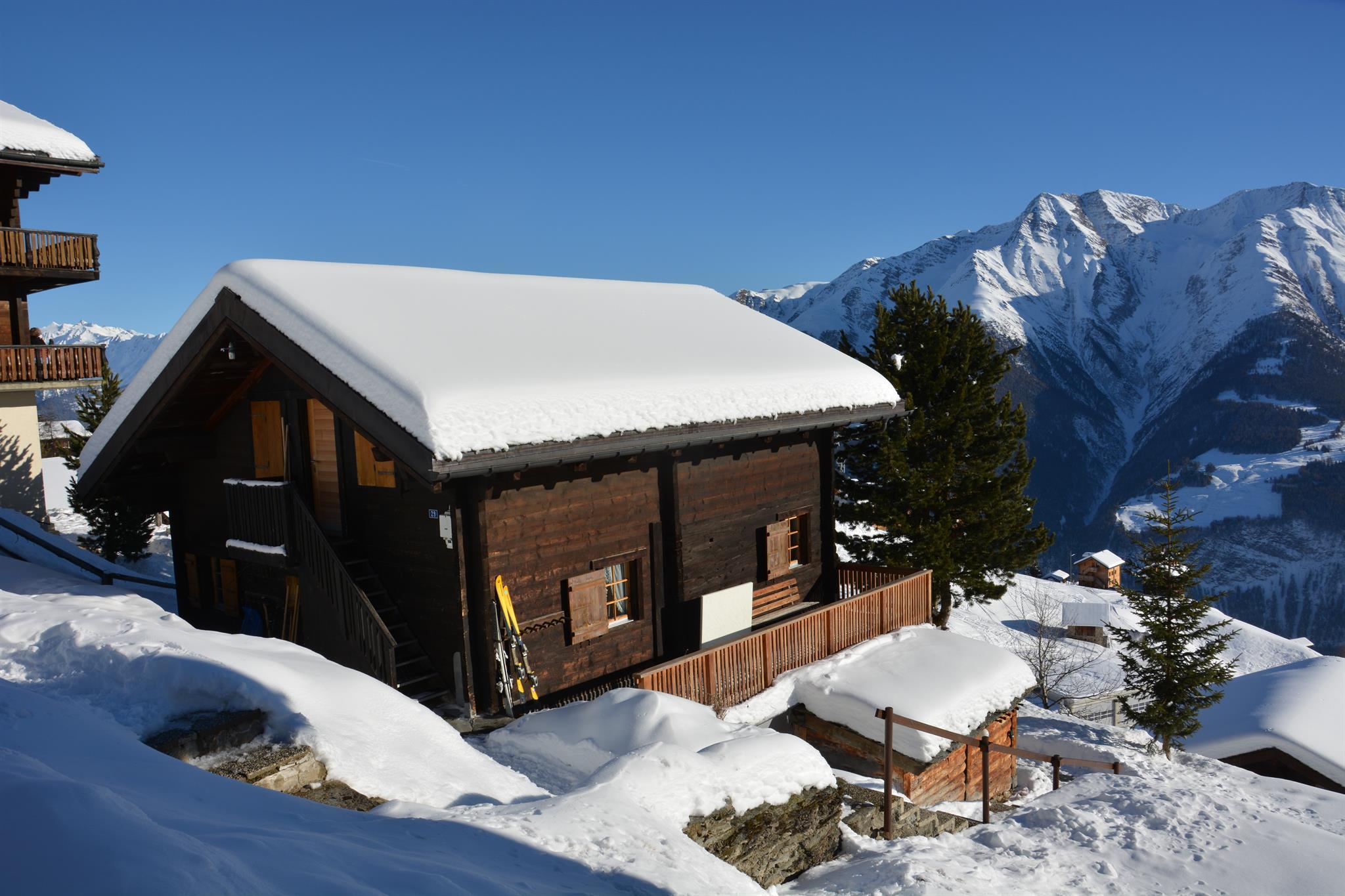 Riederhorn 2. Stock DW - Aussenansicht Winter