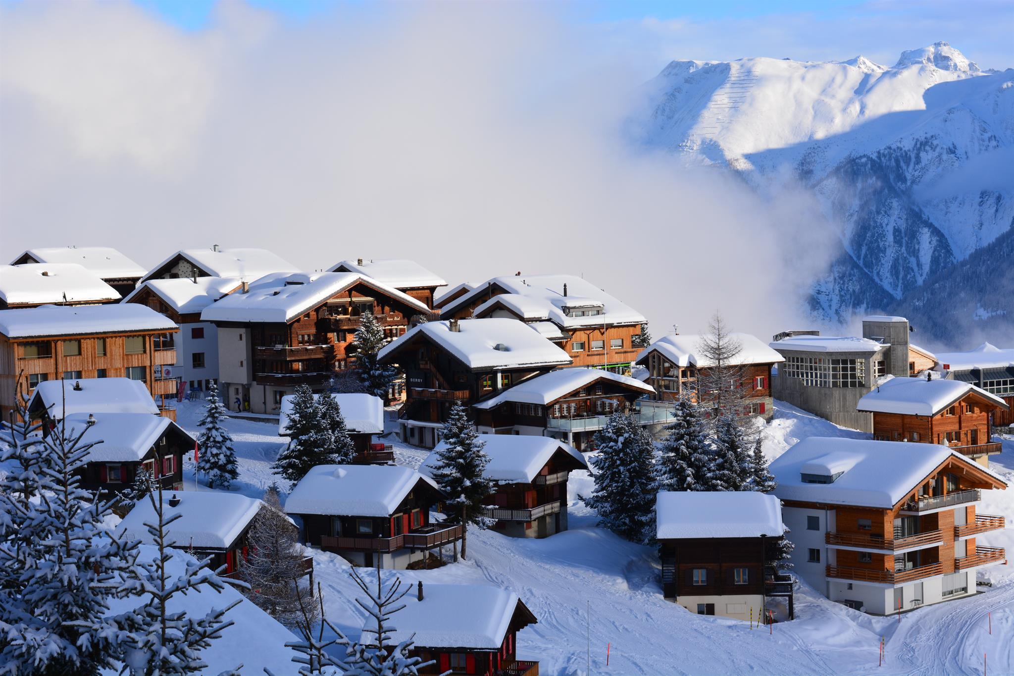 Riederhorn 2. Stock DW - Aussicht Dorf