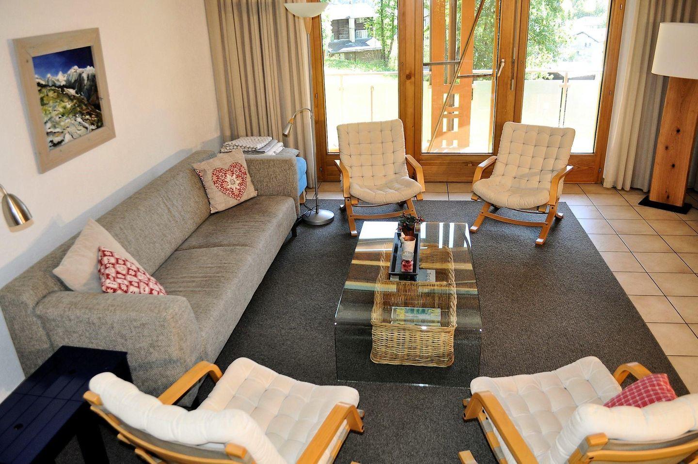 Aleid-Sunshine 1. OG Süd-West - Fiesch-Wohnzimmer-5-Aleid Sunshine-2