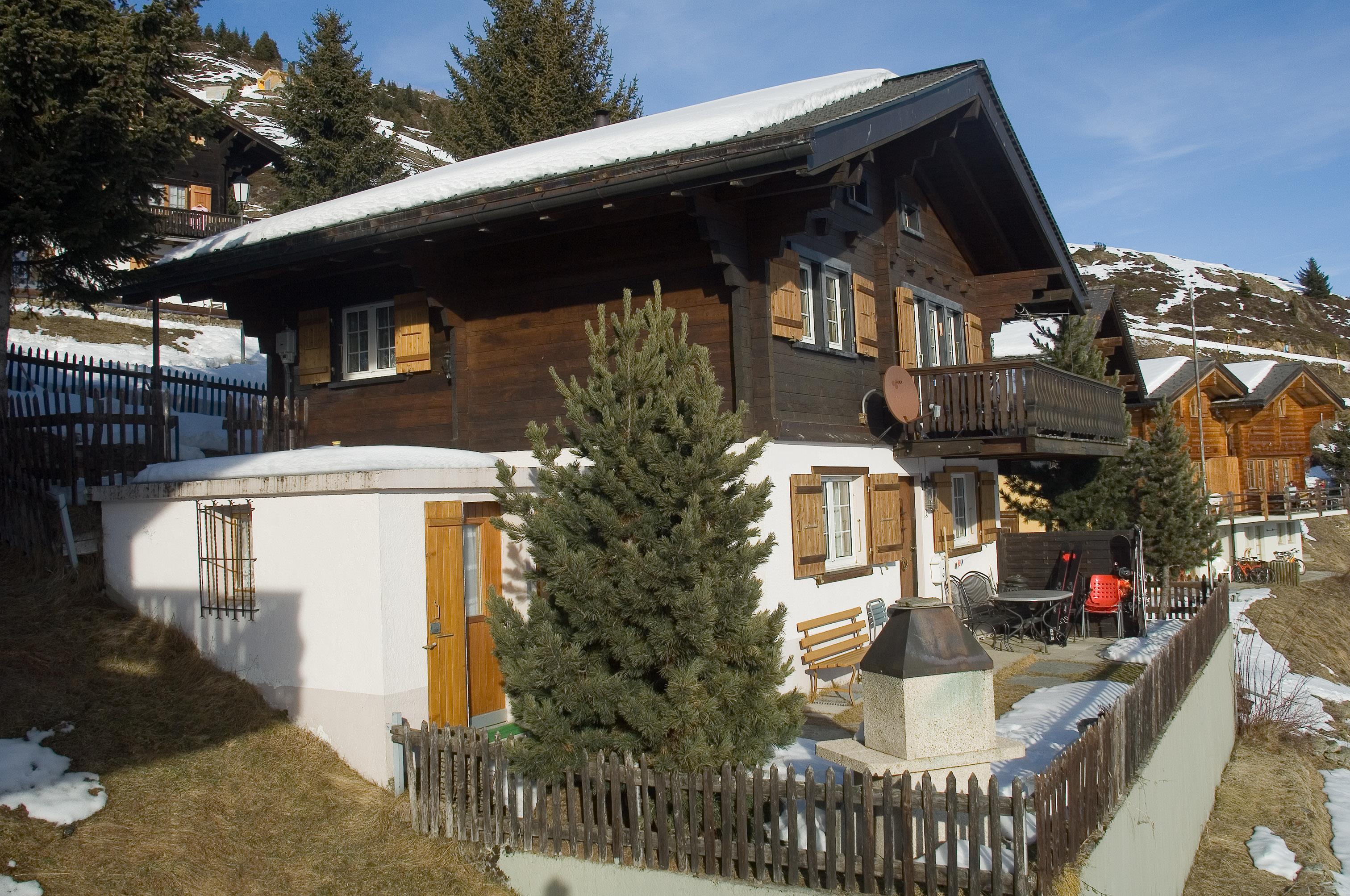 Bienna Parterre - Aussenansicht Winter 2