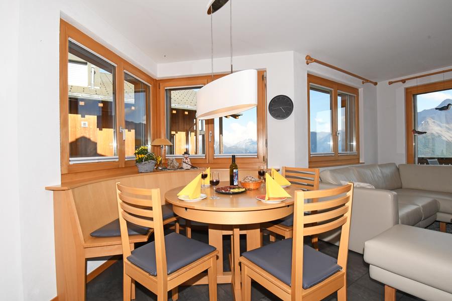 Emilio 3. Stock Ost - Ferienwohnung Emilio3.Stock Ost - Essecke