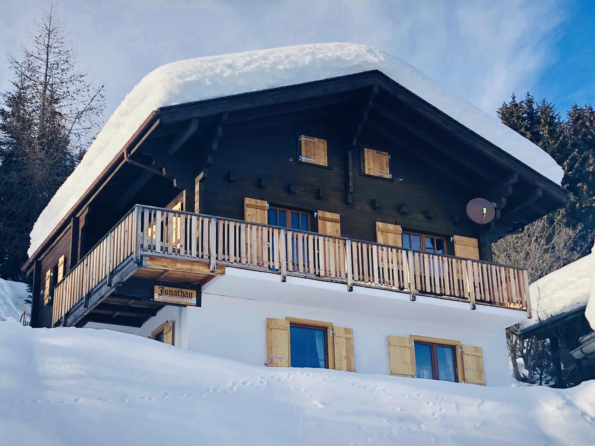 Jonathan EG Süd - Blick von der Straße