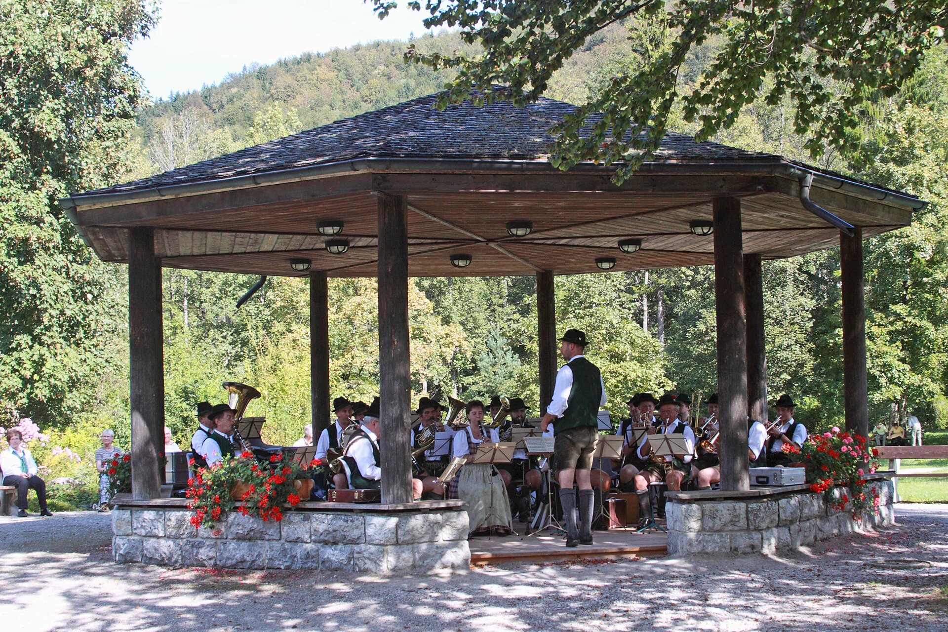 Blasmusik Konzert im Kurpark Kreuth 