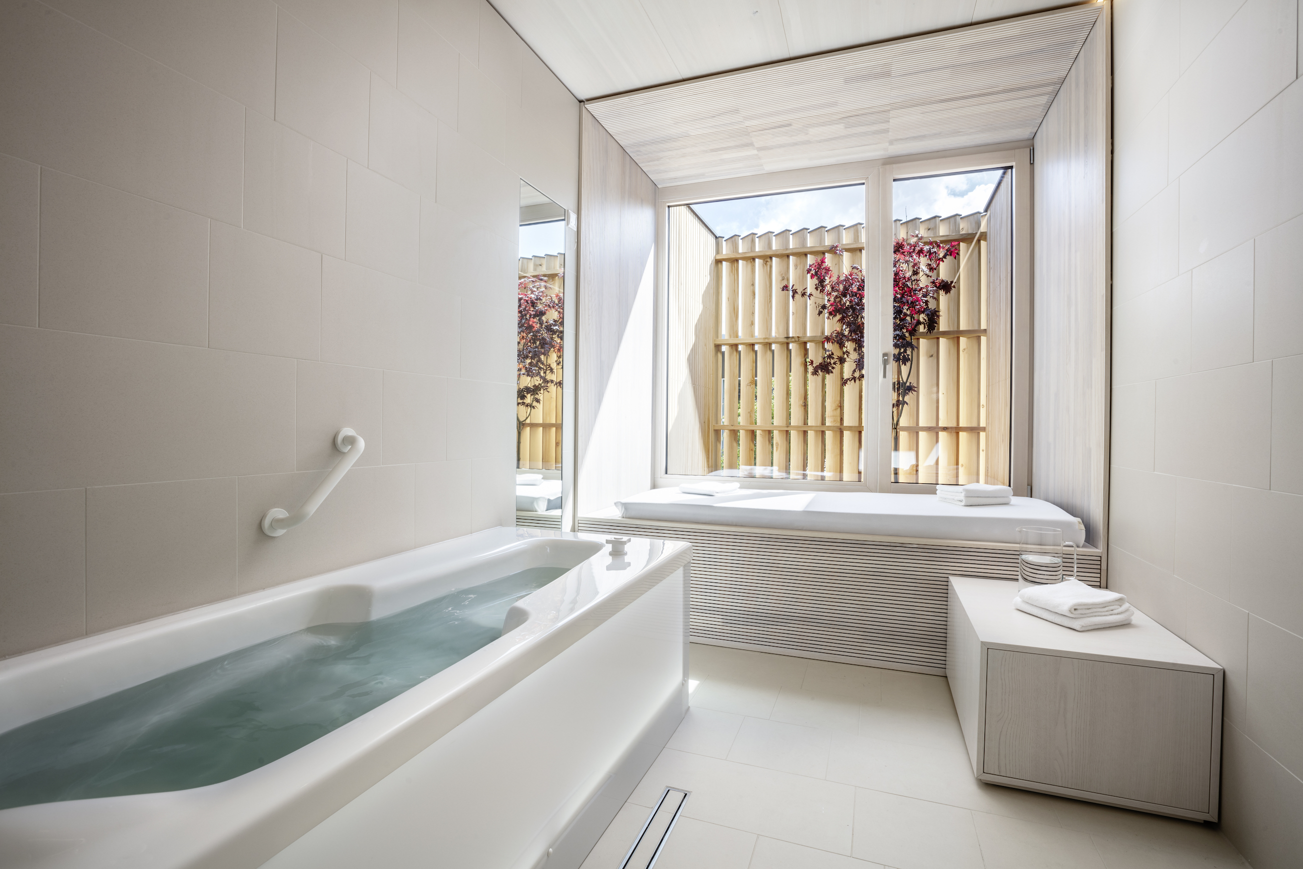 mys-Jodschwefelbad - Anwendungen-Innenansicht Badekabine