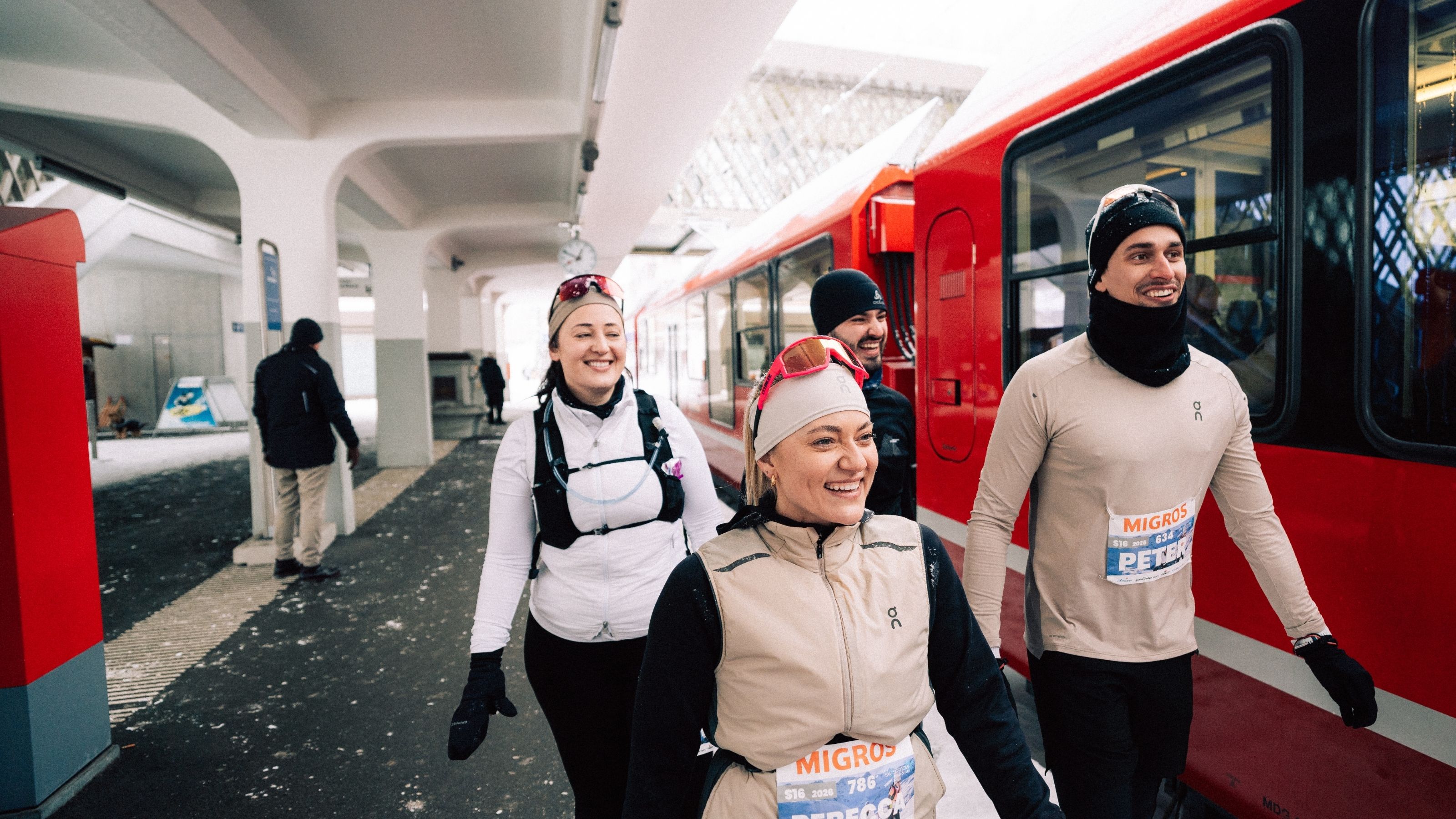 Läuferinnen und Läufer beim Swiss Runners Event, gemeinsamer Start zu einem Laufwettbewerb in der Schweiz.