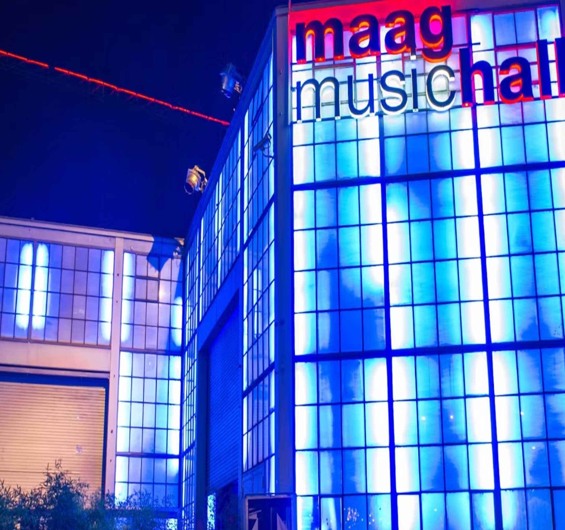 Aussenbild der Maag Halle in Zürich.