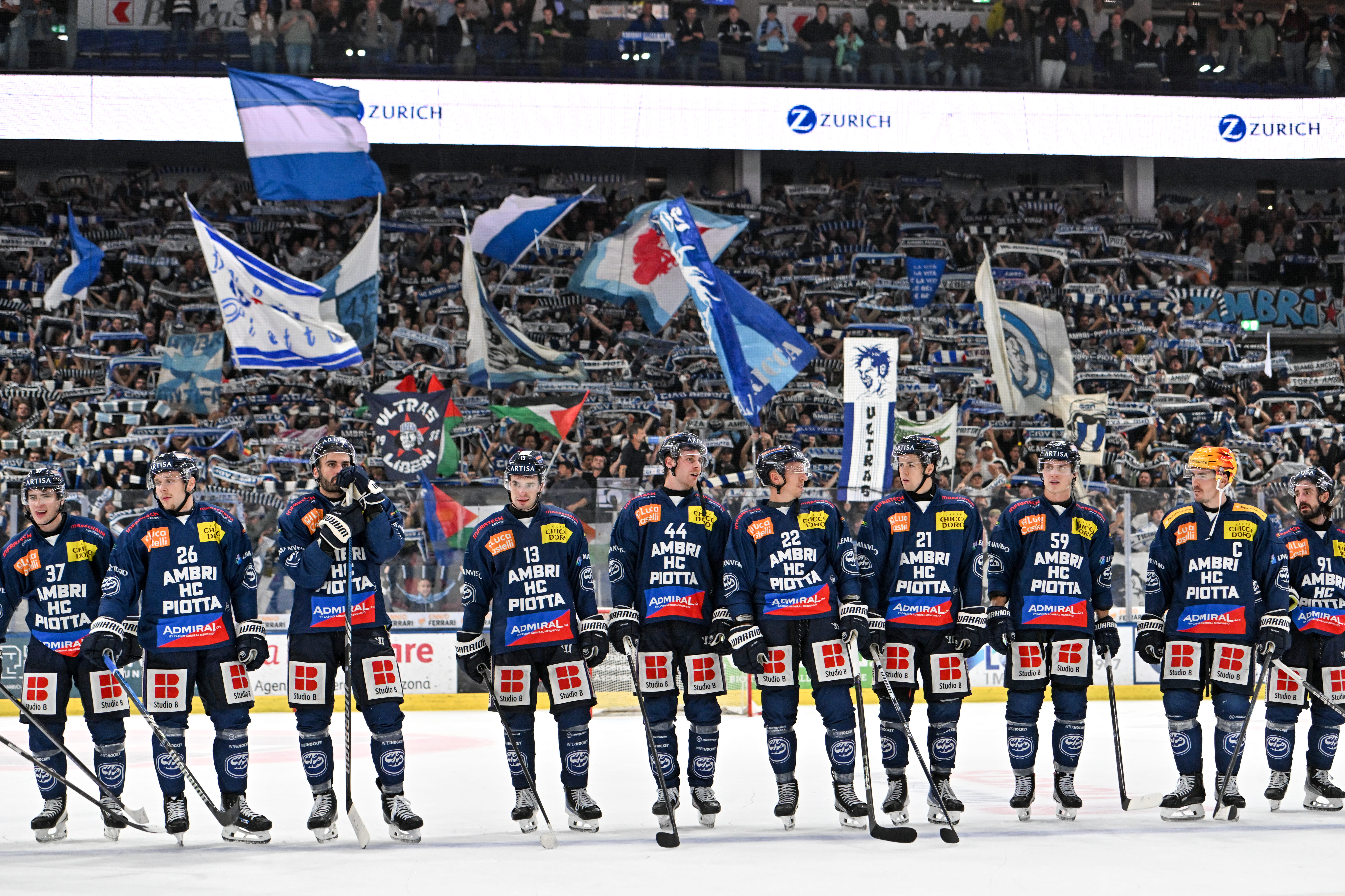 Photo d’équipe du HC Ambrì-Piotta