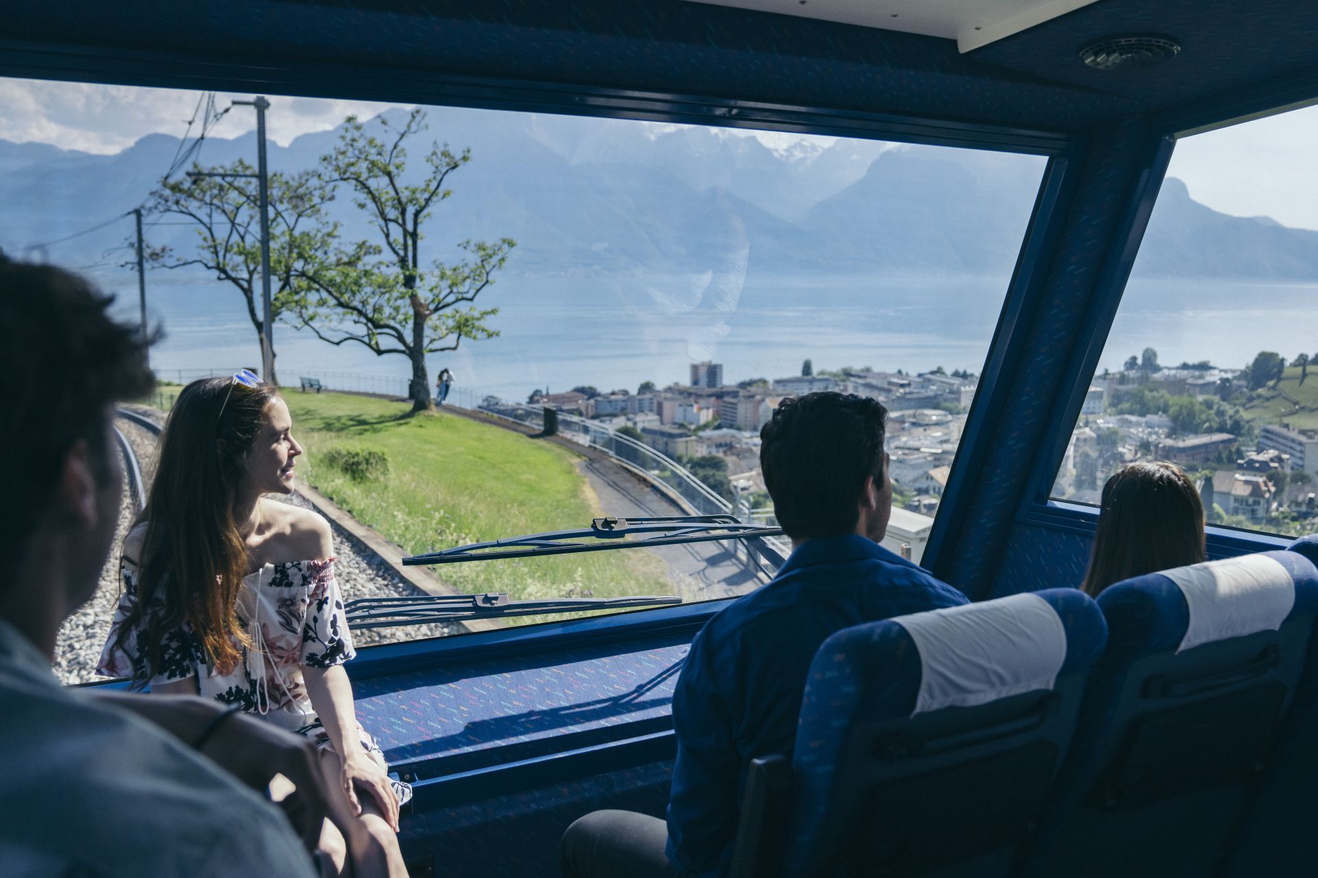 GoldenPass Panoramic VIP 001