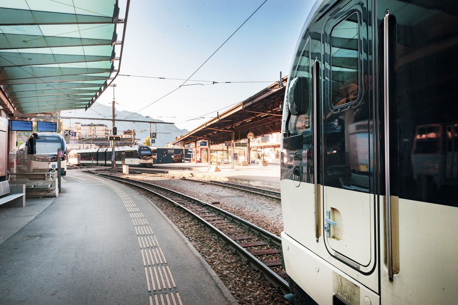 MOB Panoramic in Montreux Stations