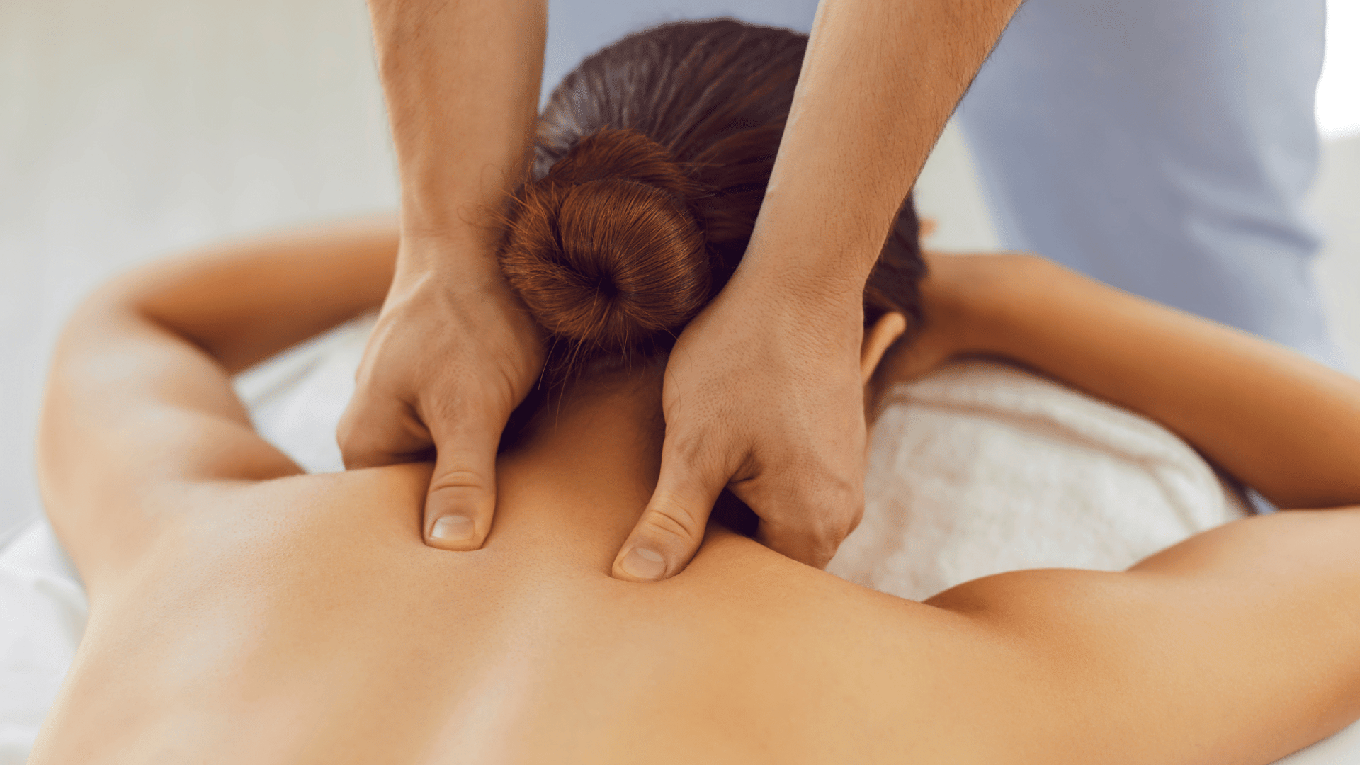 Back massage for women - no season - Pays-d'Enhaut - Canva
