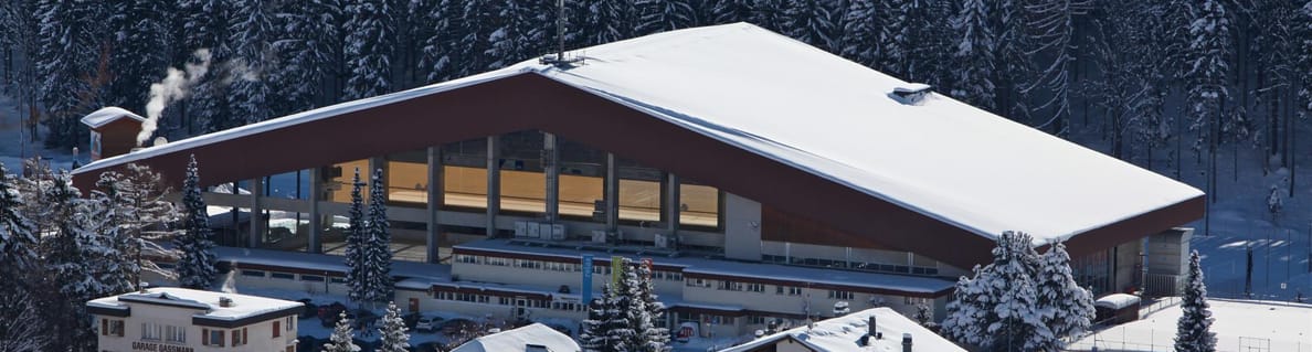 Centre sportif de la patinoire - hiver - Leysin