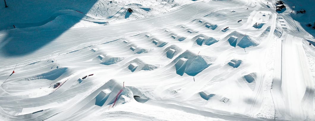Luftaufnahme des Snowparks - Leysin - Winter