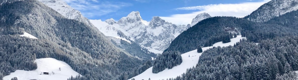 Gummfluh recouverte de neige - hiver - Château-d'Oex - Pays-d'Enhaut Région