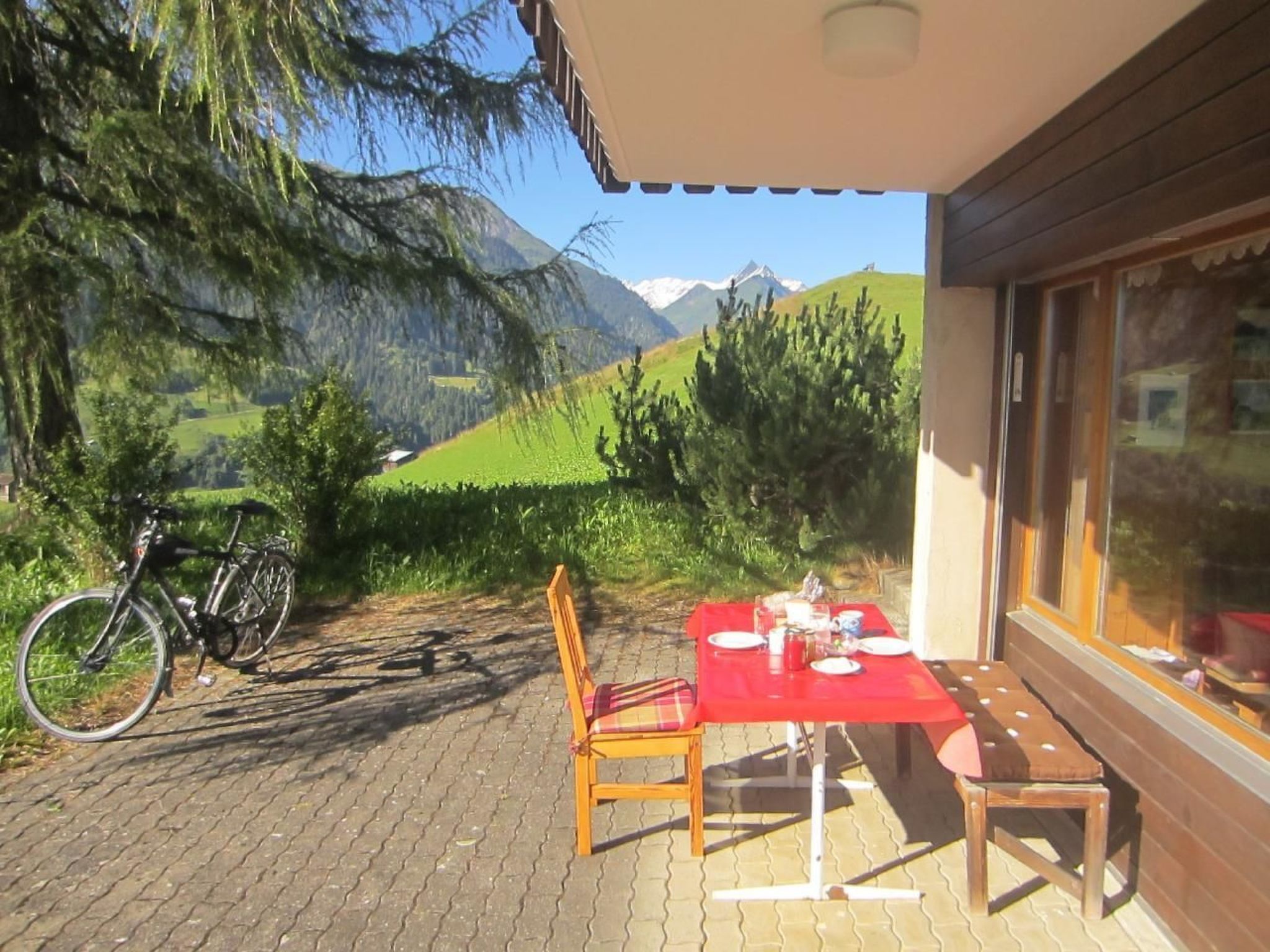 interhome-Sonnige Ferienwohnung mit Terrasse,idyllische Lage