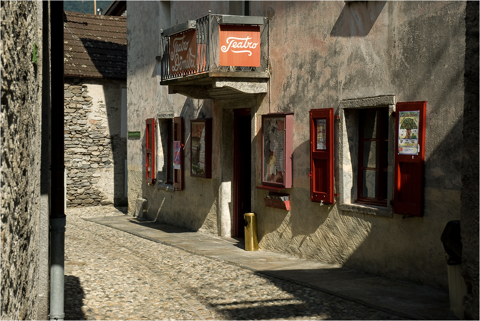 mys-Teatro Dimitri-Entrata