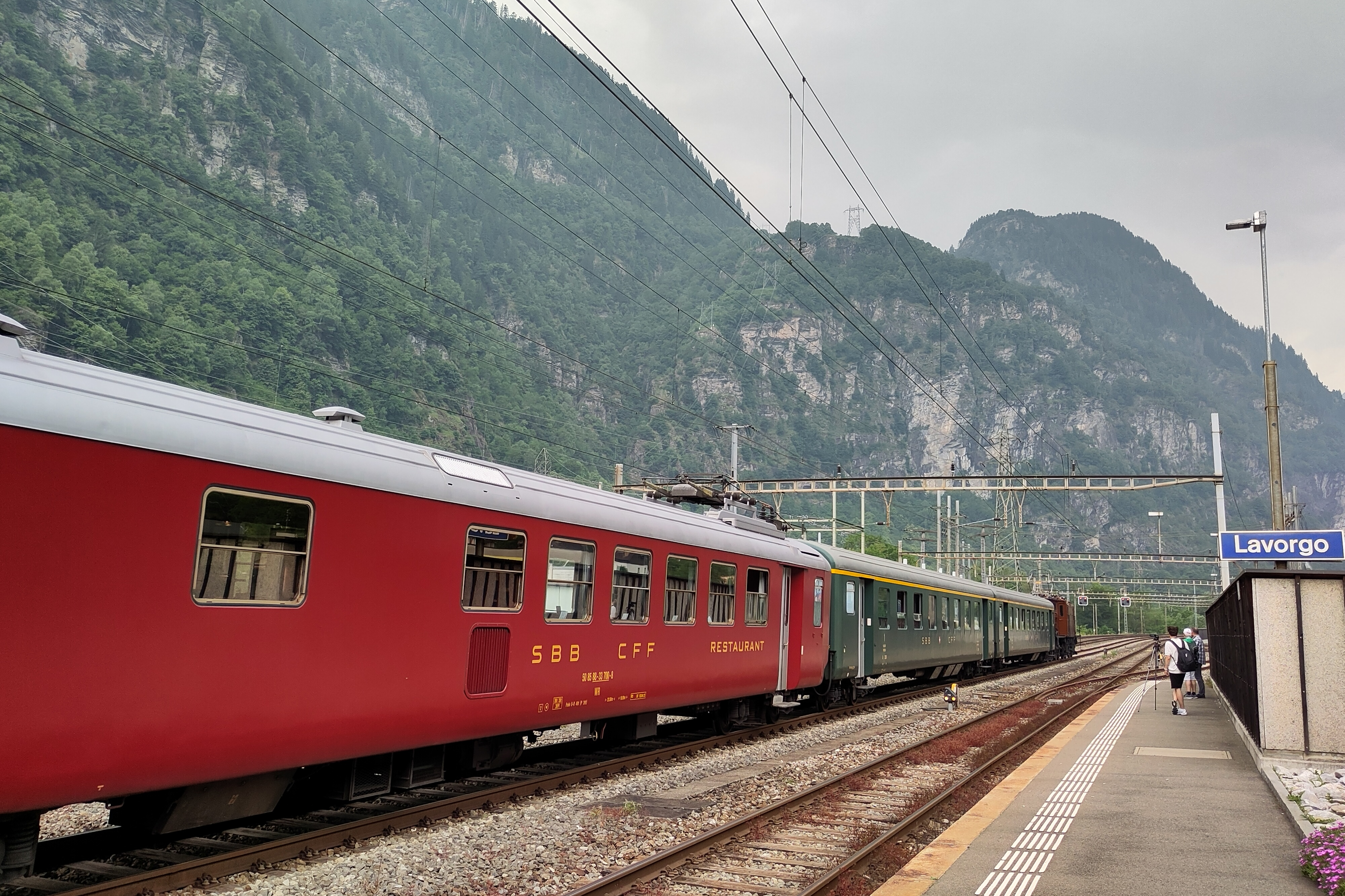 Vecchia carrozza del treno FFS Hstoric a Lavorgo