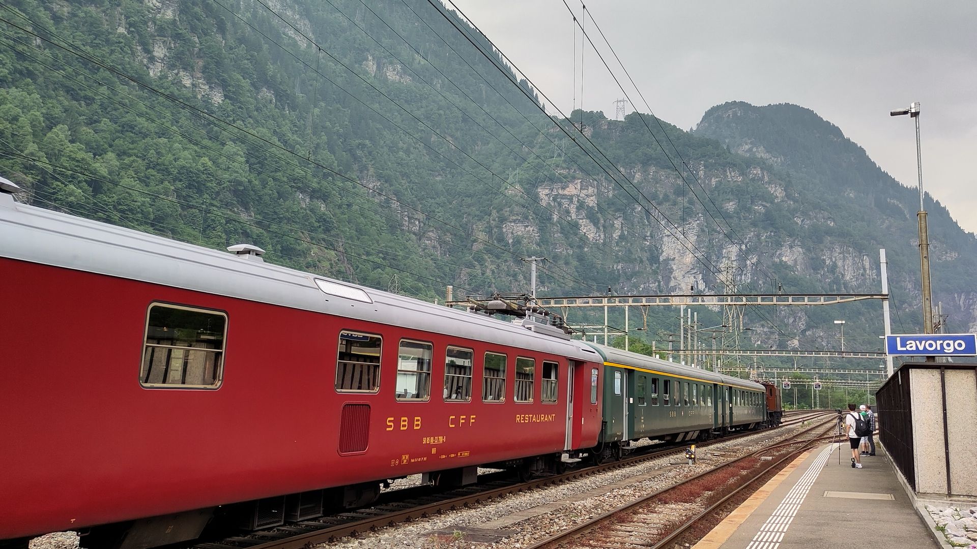 Vecchia carrozza del treno FFS Hstoric a Lavorgo