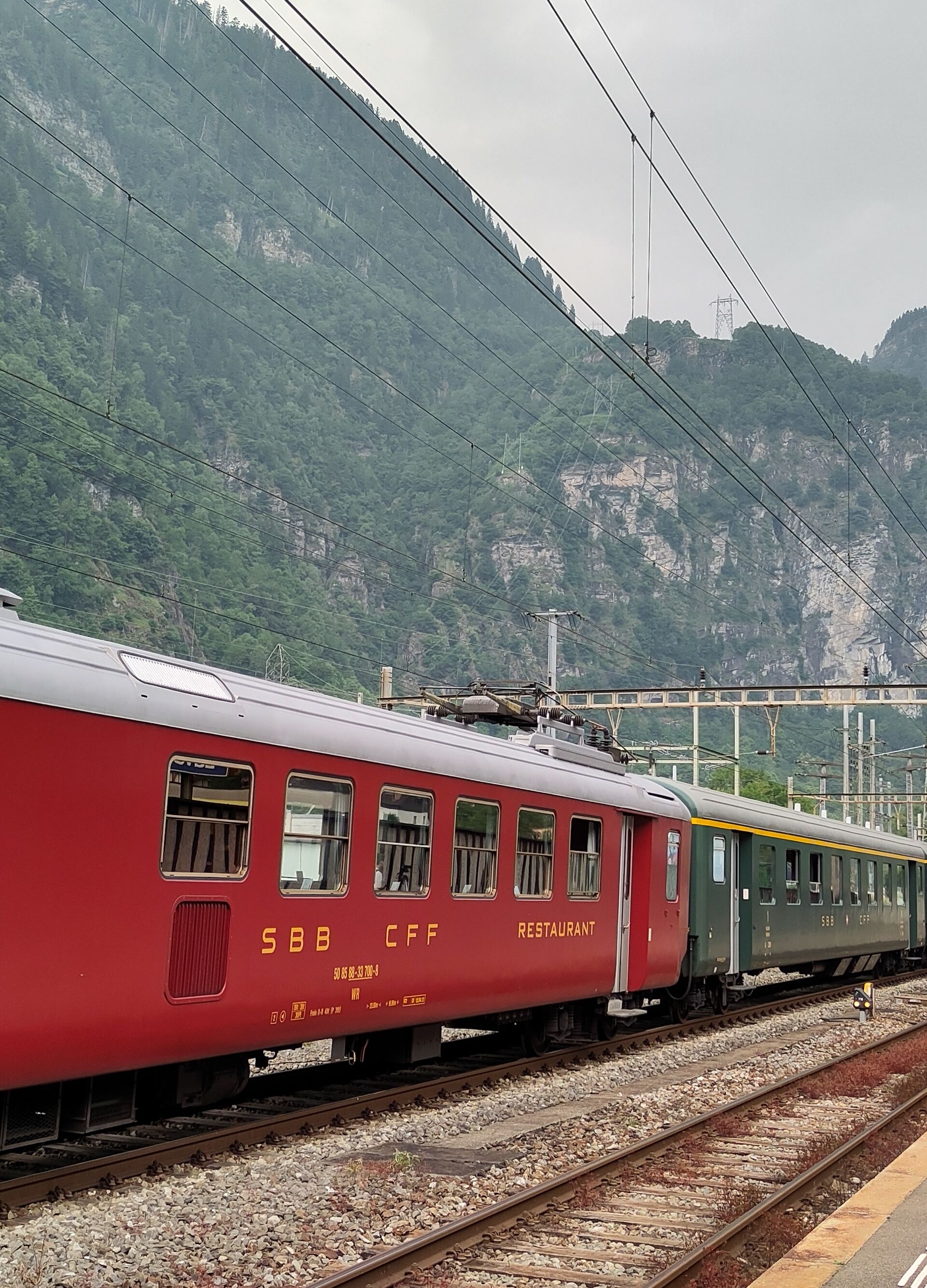Alter Zugwagon in Lavorgo der SBB Hstoric