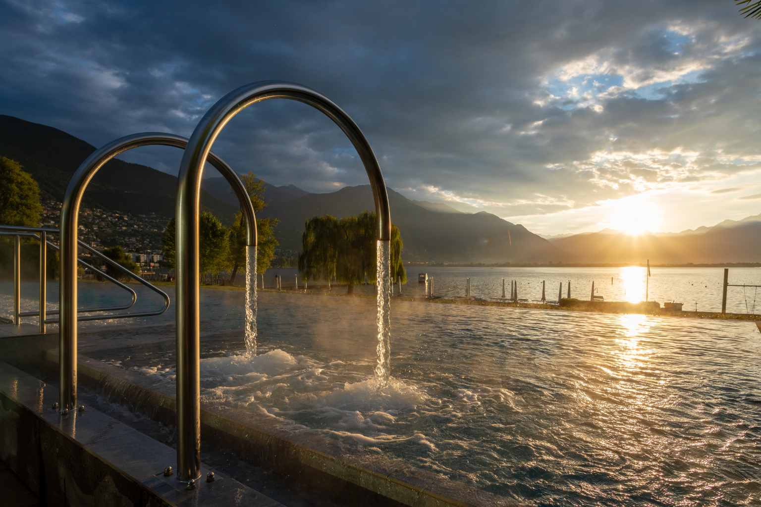 Aussenbeckenpool im Termali Salini in Locarno