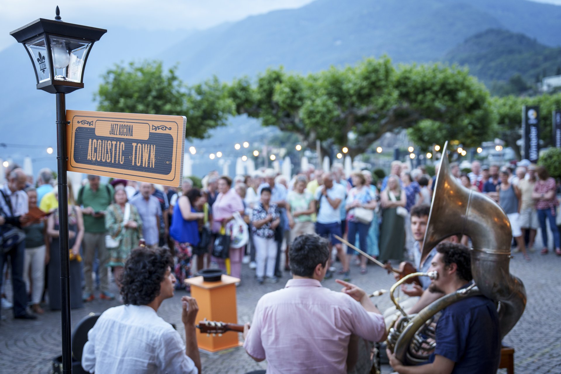 mys-Gratis Schifffahrt ans JazzAscona mit Musik an Bord-JazzAscona