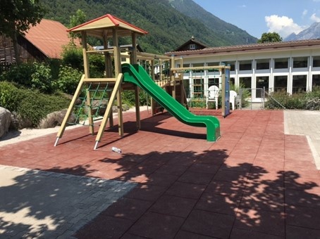 Spielplatz Luchsingen, Sagenhoschet