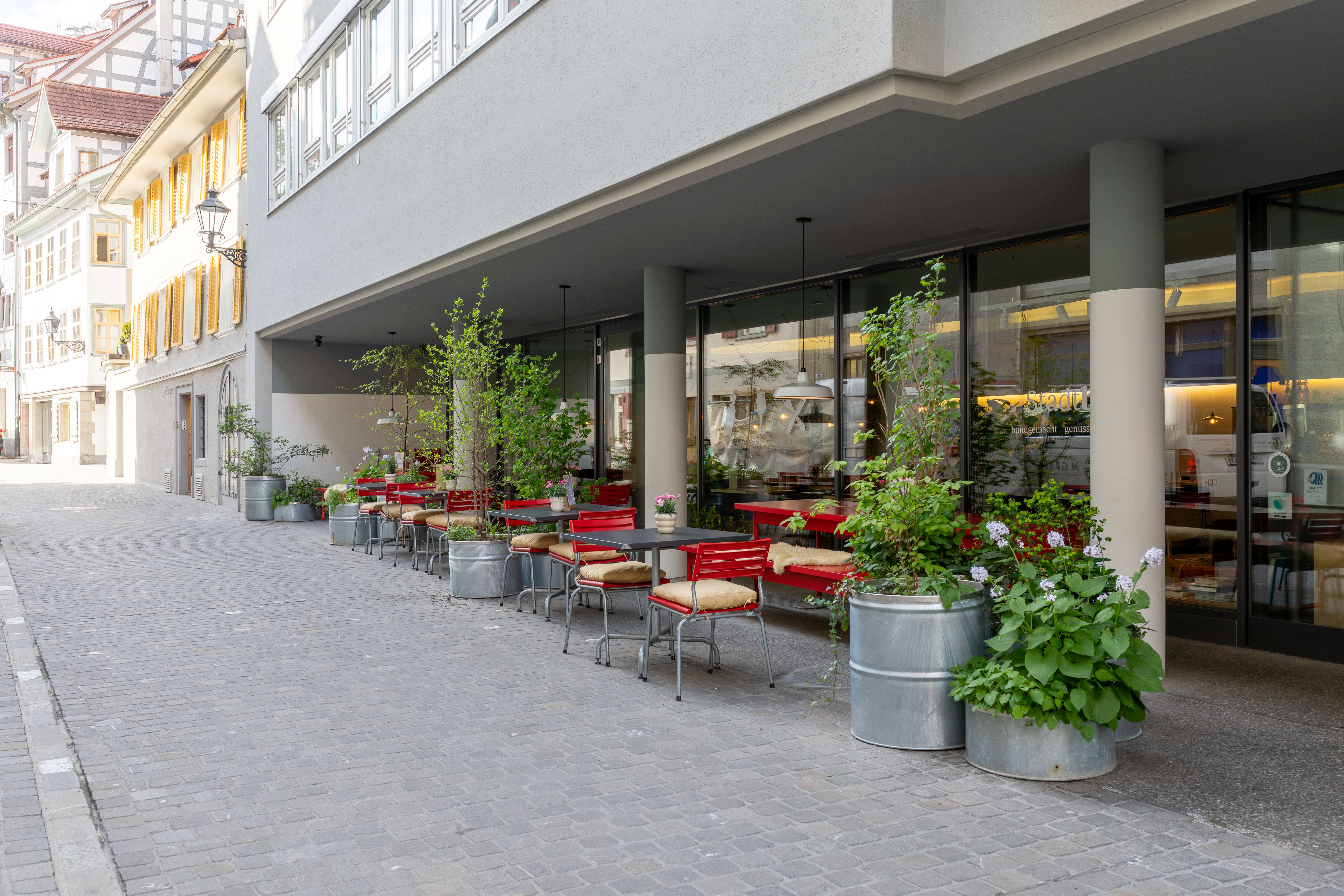 tomas-Hotel Dom - Aussenansicht