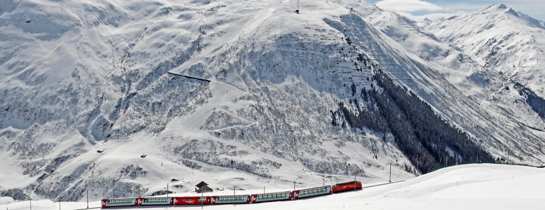 Glacier Express - Fahrt durch Winterlandschaft - Winter - PSG