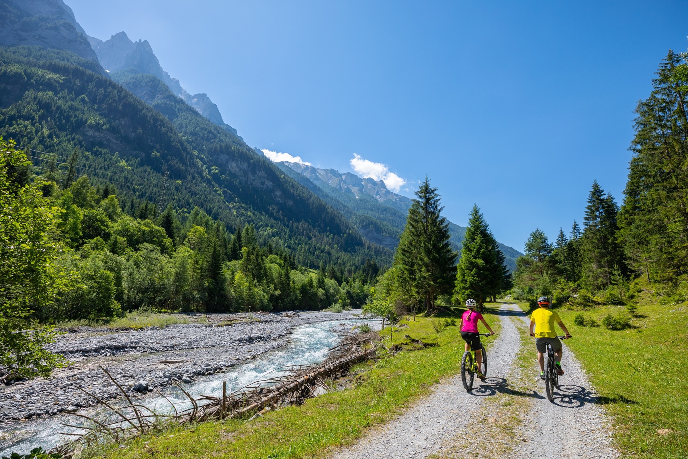 mys-E-Bike & Therme: Wellness with airstream-import_a5893bdd-d4f8-41a2-acdc-9cd0d6781028.jpg