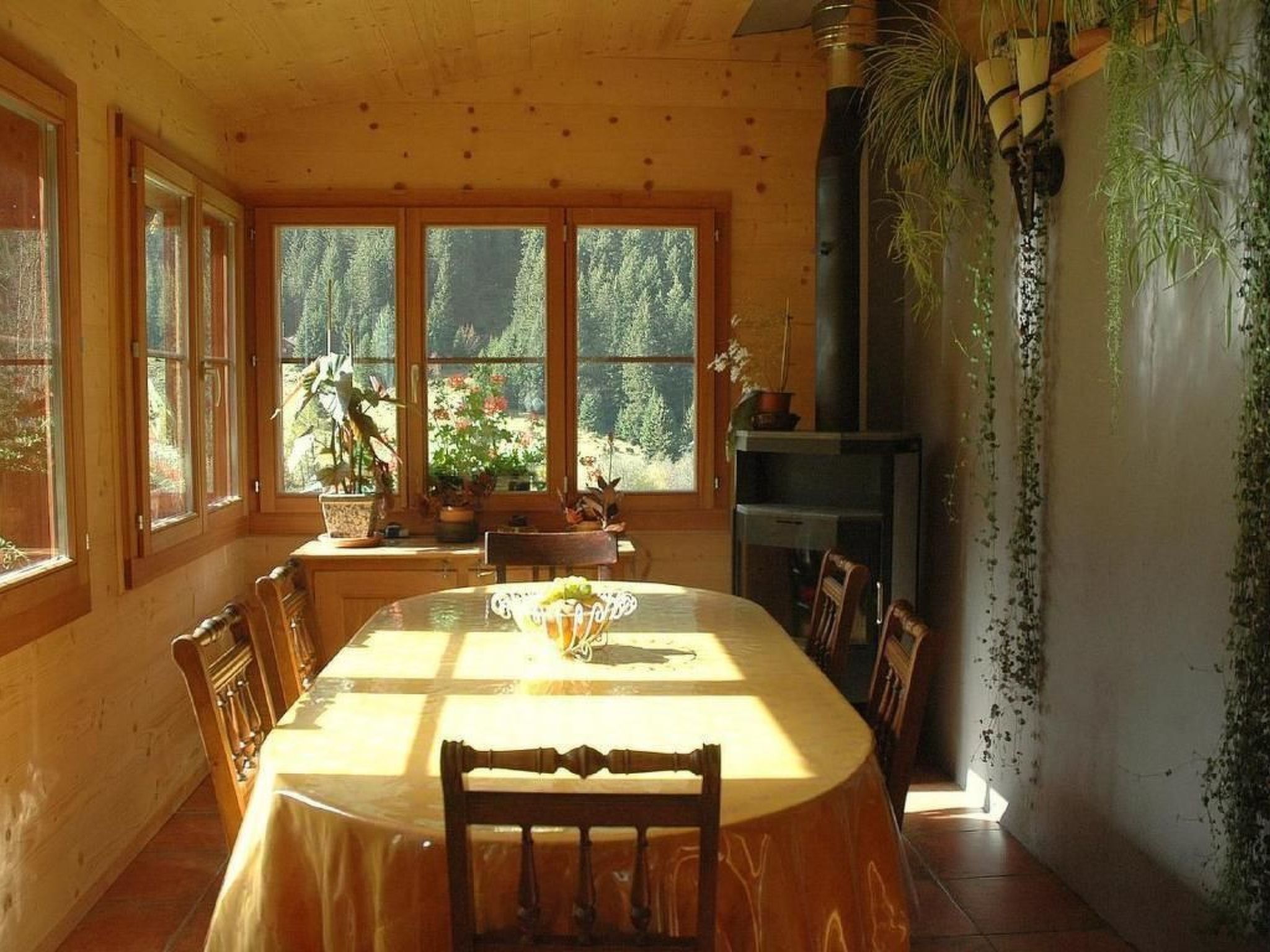 interhome-Chalet Les Dix Sens
