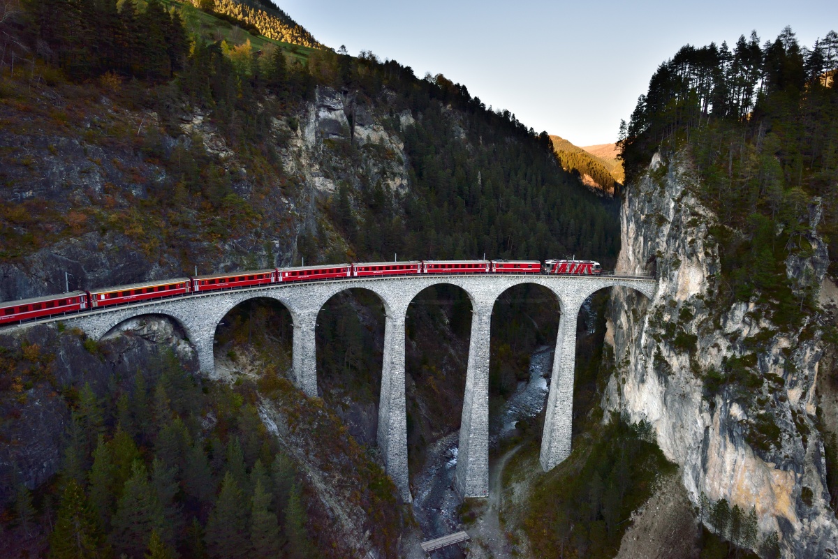 UNESCO Welterbe Rhätische Bahn (RhB)