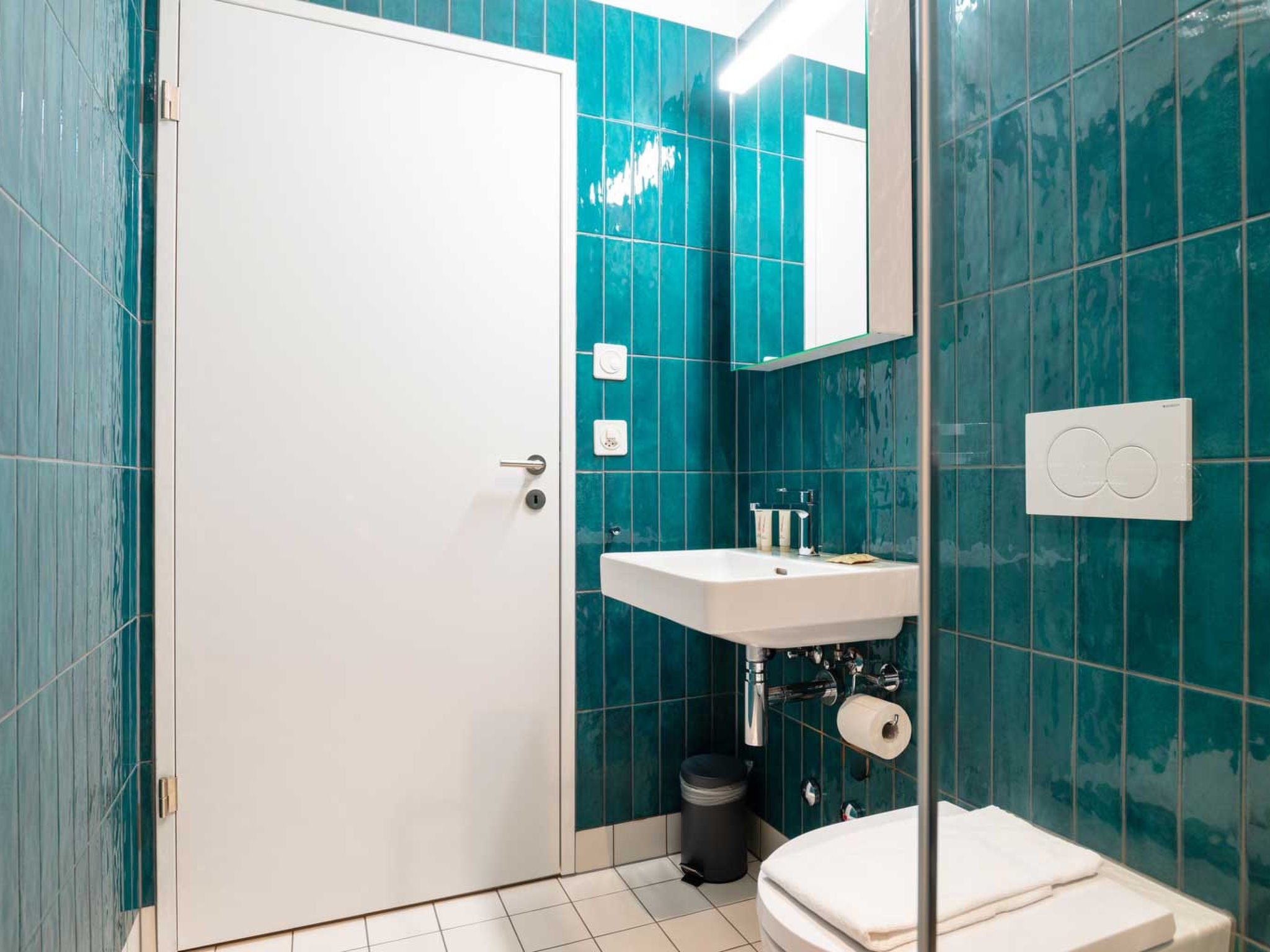 interhome-ZH Red 3 - Letzigrund HITrental Apartment