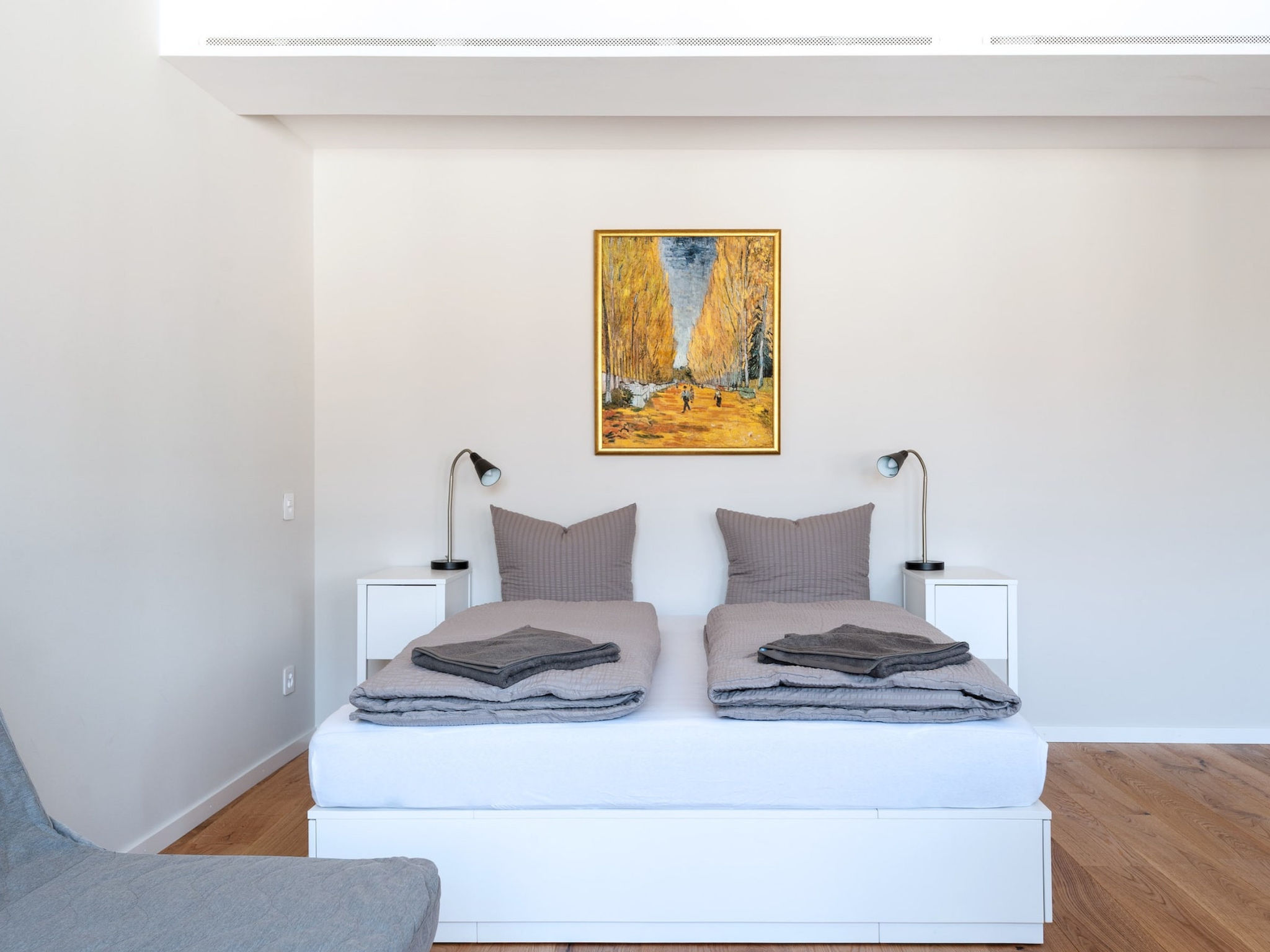 interhome-BS Van Gogh I - Marktplatz HITrental Apartment