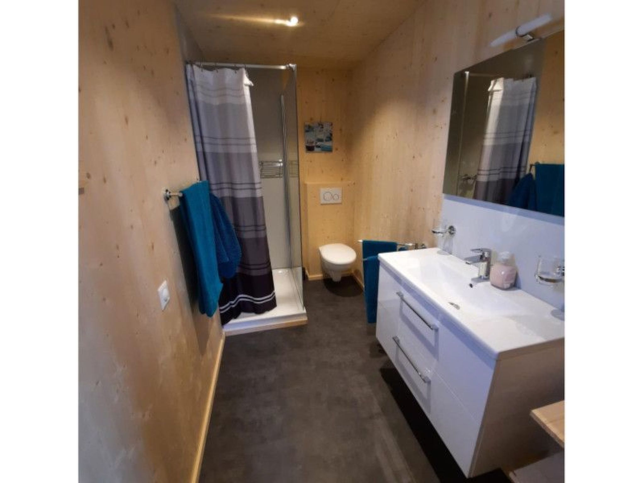 interhome-Ferienwohnungen Aktien 11, (Sils i.D.),