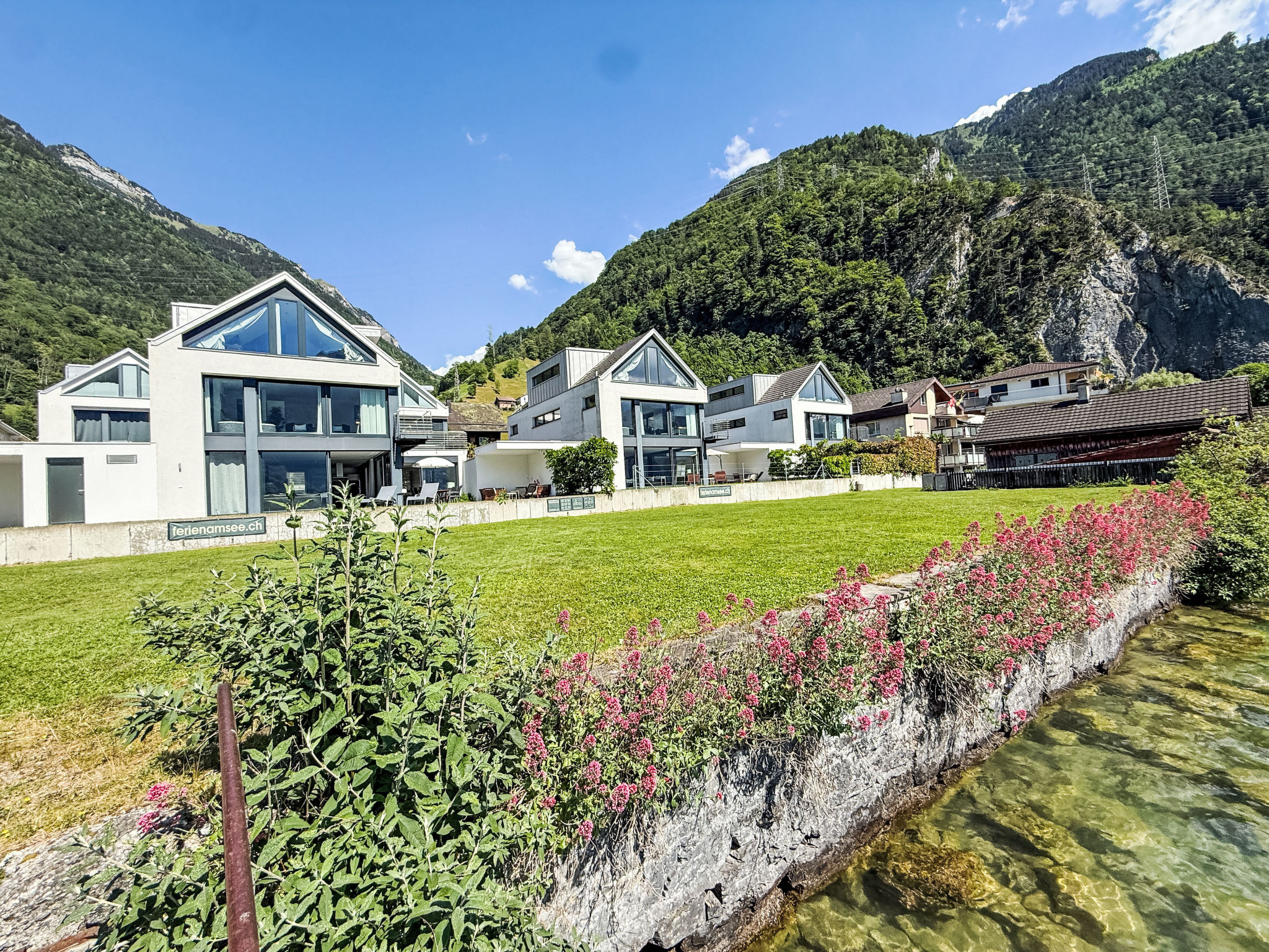 interhome-Ferienvilla am See 5