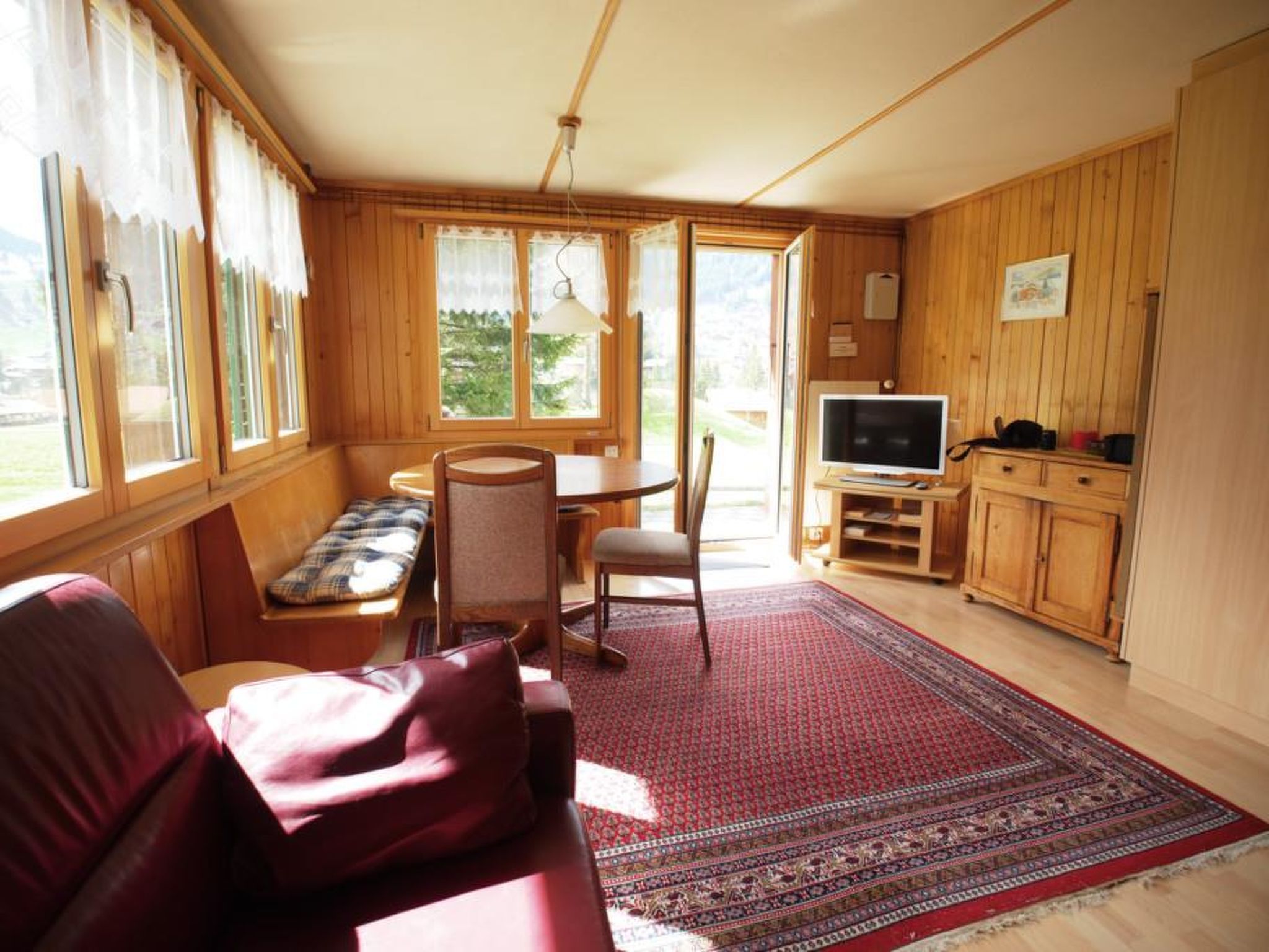 interhome-Wildrösli Appartement/Fewo, Dusche, WC, 2 Schlafräume 3-Zimmerwohnung 1.Stock