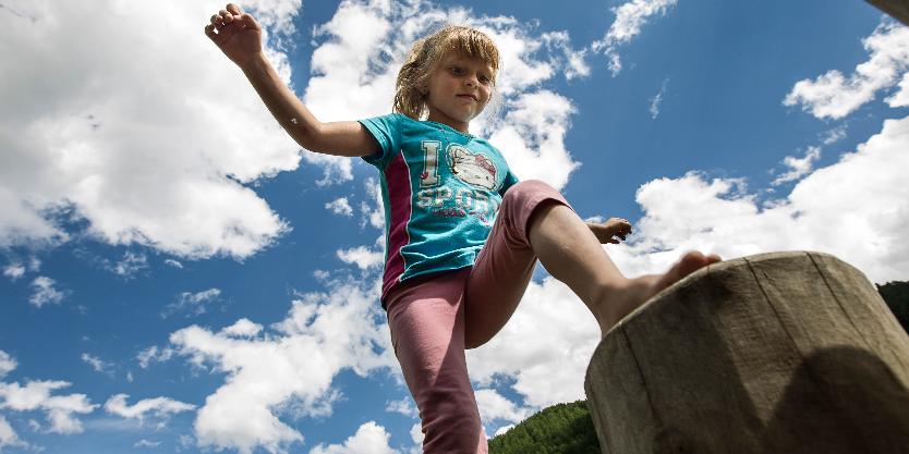 Spielplatz beim Schulhaus Müstair