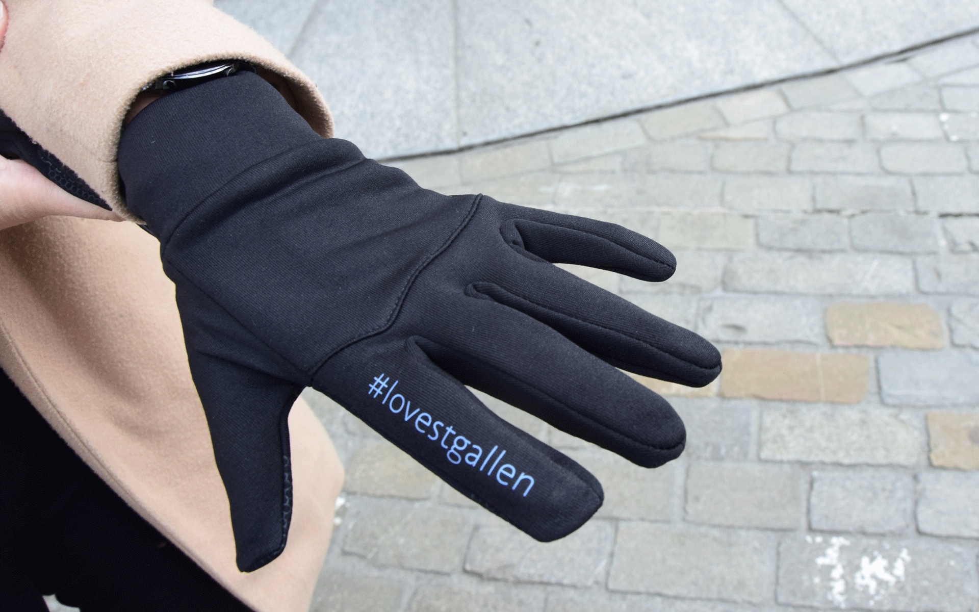#lovestgallen: Touchscreen-Handschuhe _a54a8e35ec8235791d758aa23ec81c1a