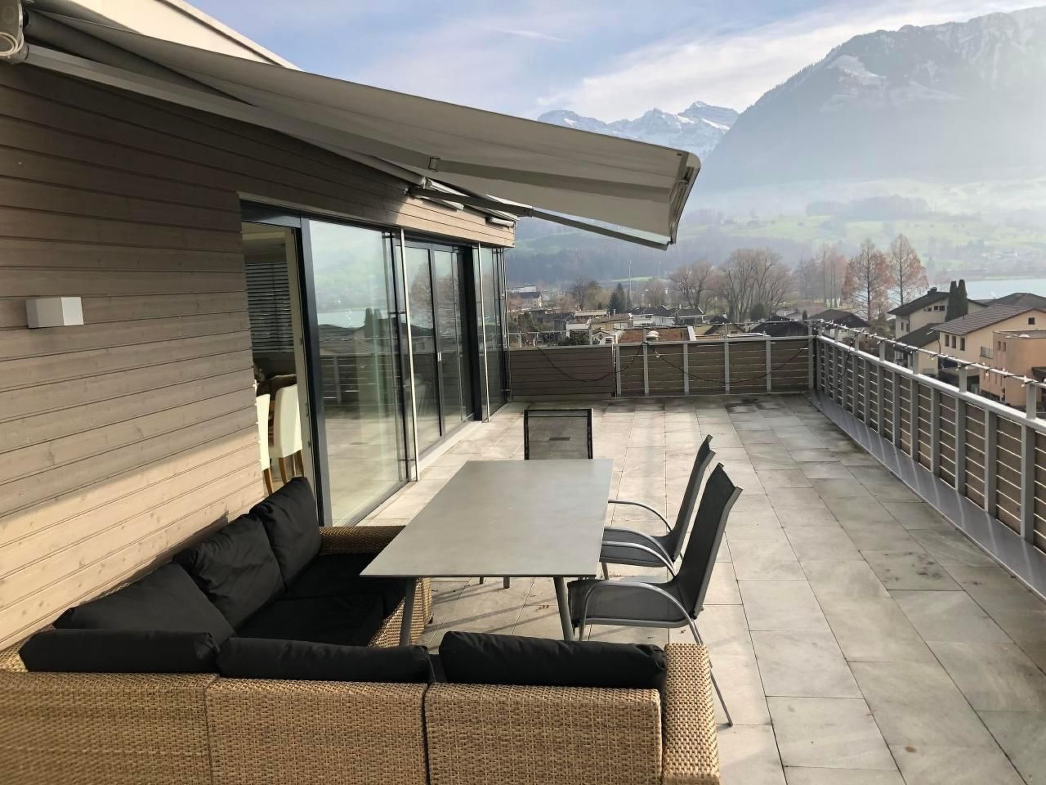 interhome-Penthouse Alpenblick (6 Erwachsene & 3 Kinder)