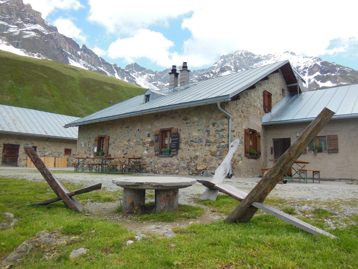 Alp d'Err, Alphütte