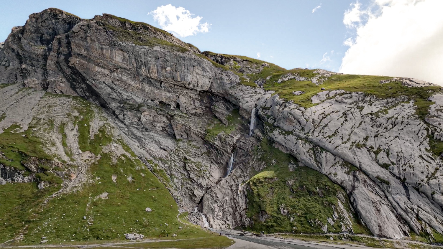 Wasserfall Segnesboden