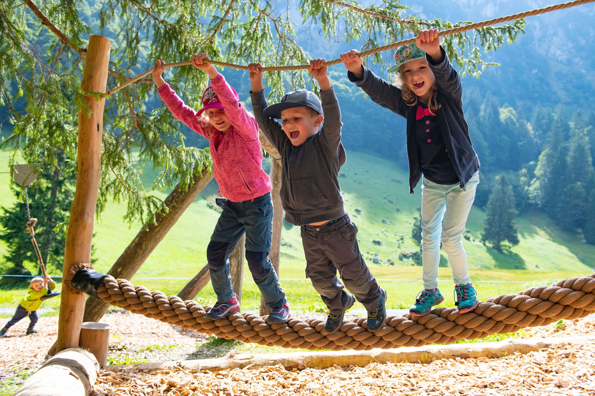 Spielplatz Mettmen im Niederurnertäli