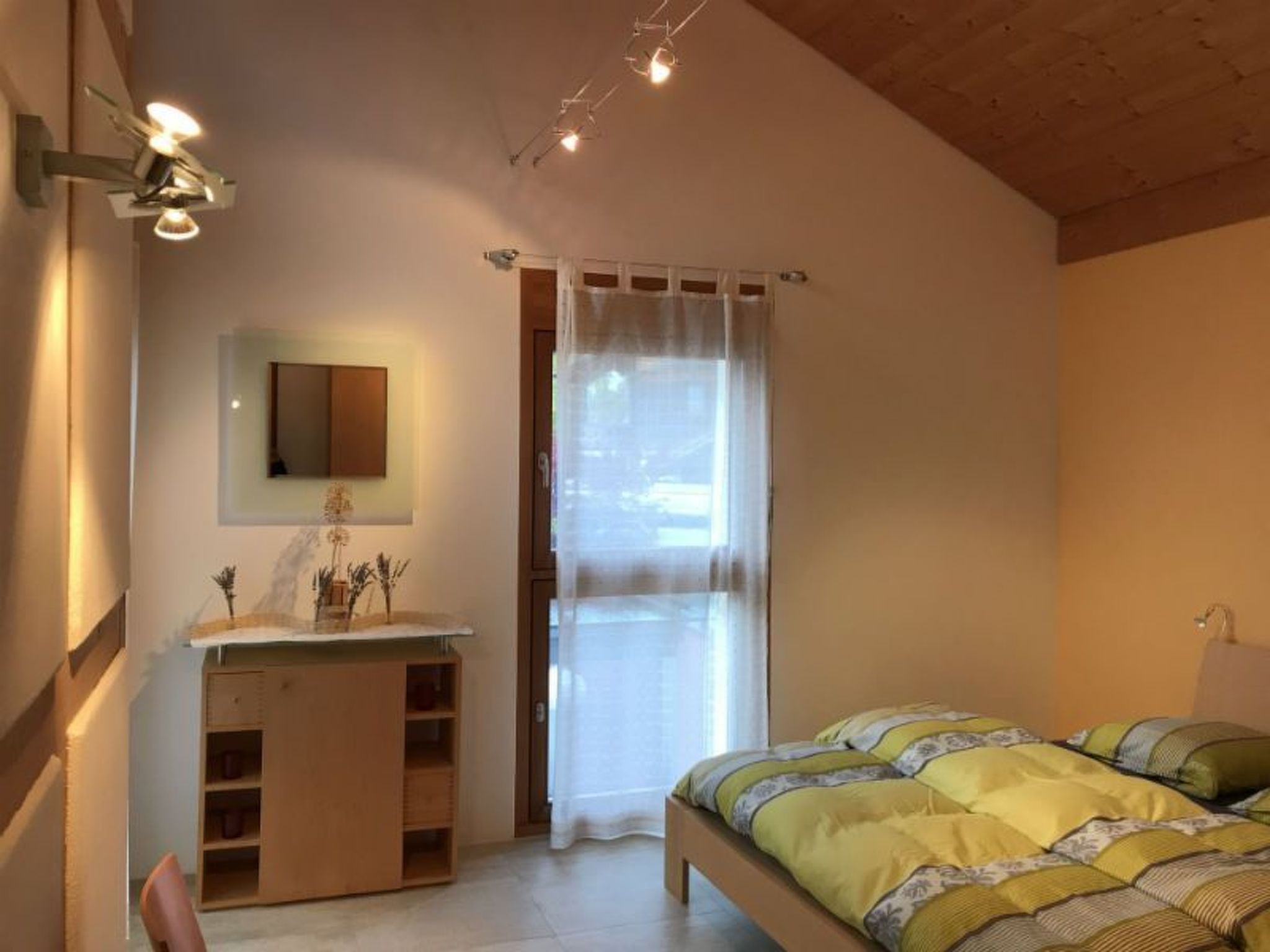 interhome-Ferienhaus Carrera mit Traumgarten, Valendas, (Valendas), 22007B