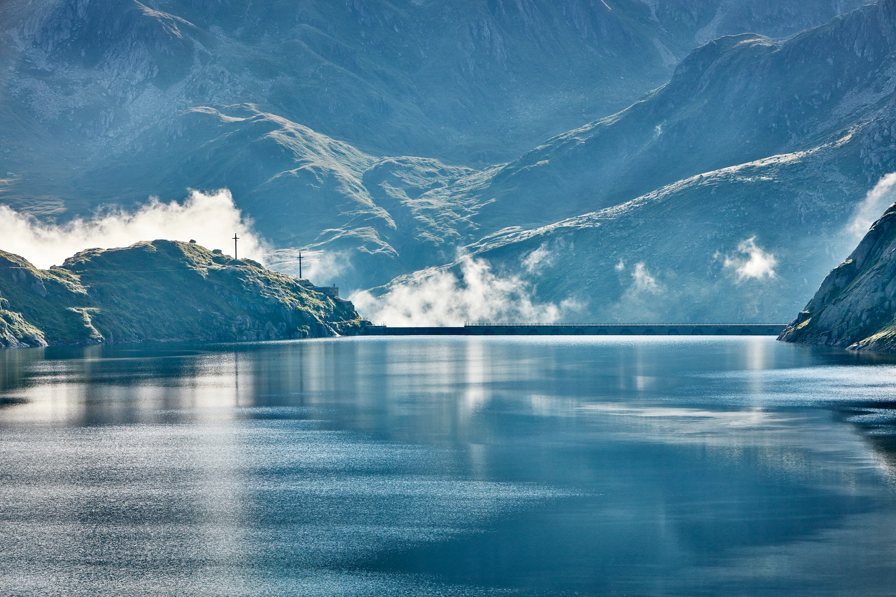 mys-Visita guidata: Diga Lucendro e Parco Eolico San Gottardo-Lucendro lake