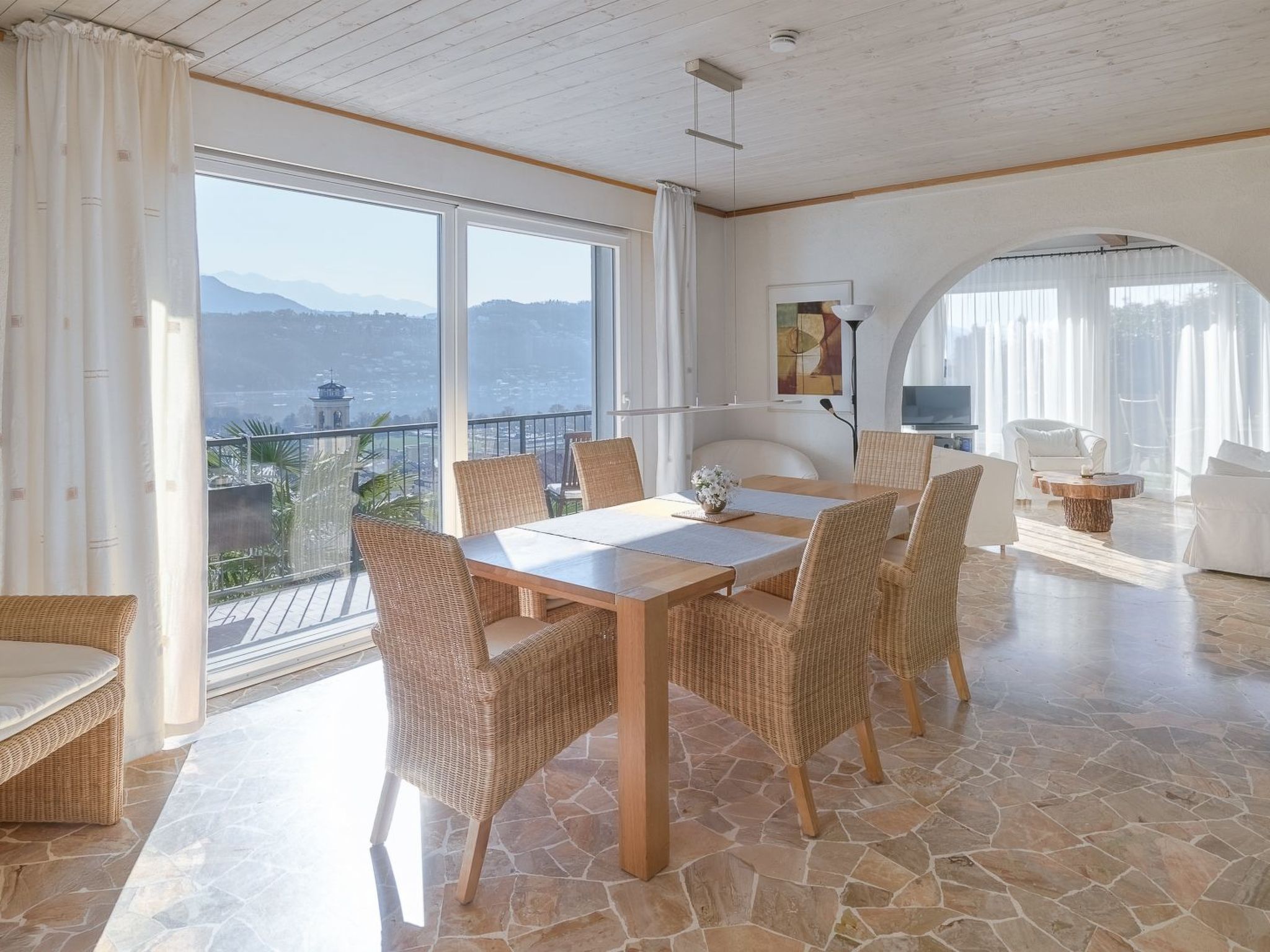 interhome-Casa Agnese - Eine Oase der Ruhe am Luganersee