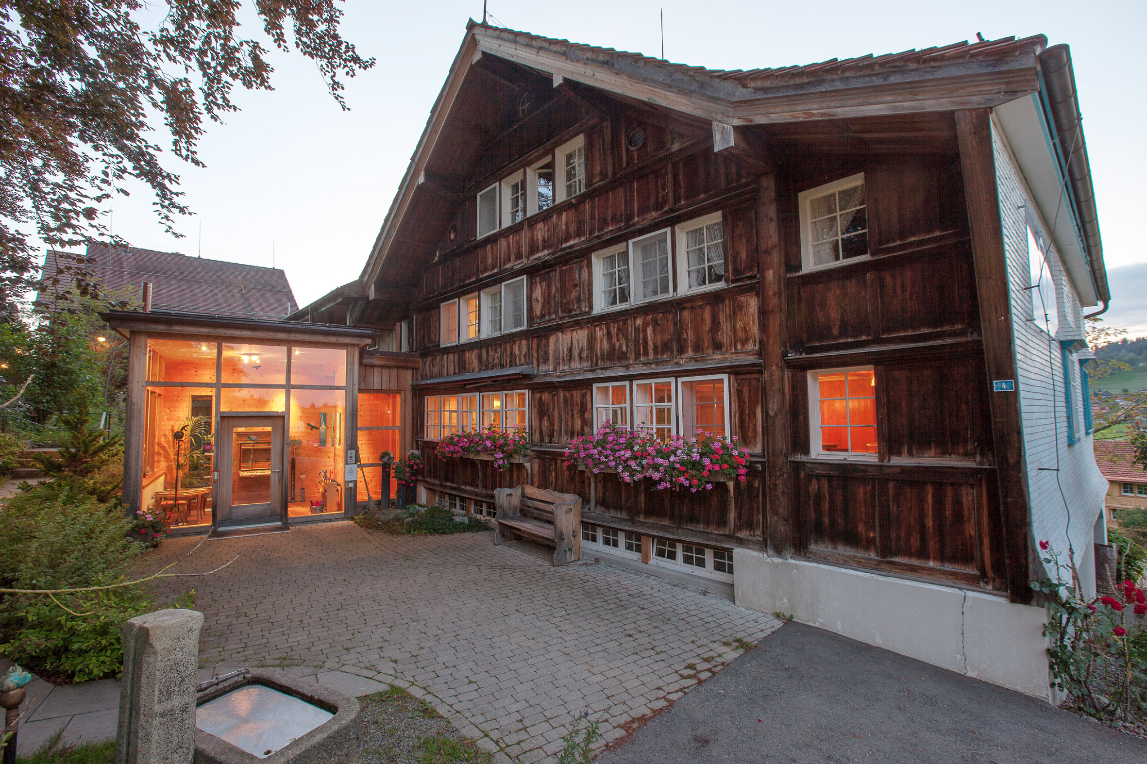 tomas-Hotel Idyll Gais - Hoteleingang