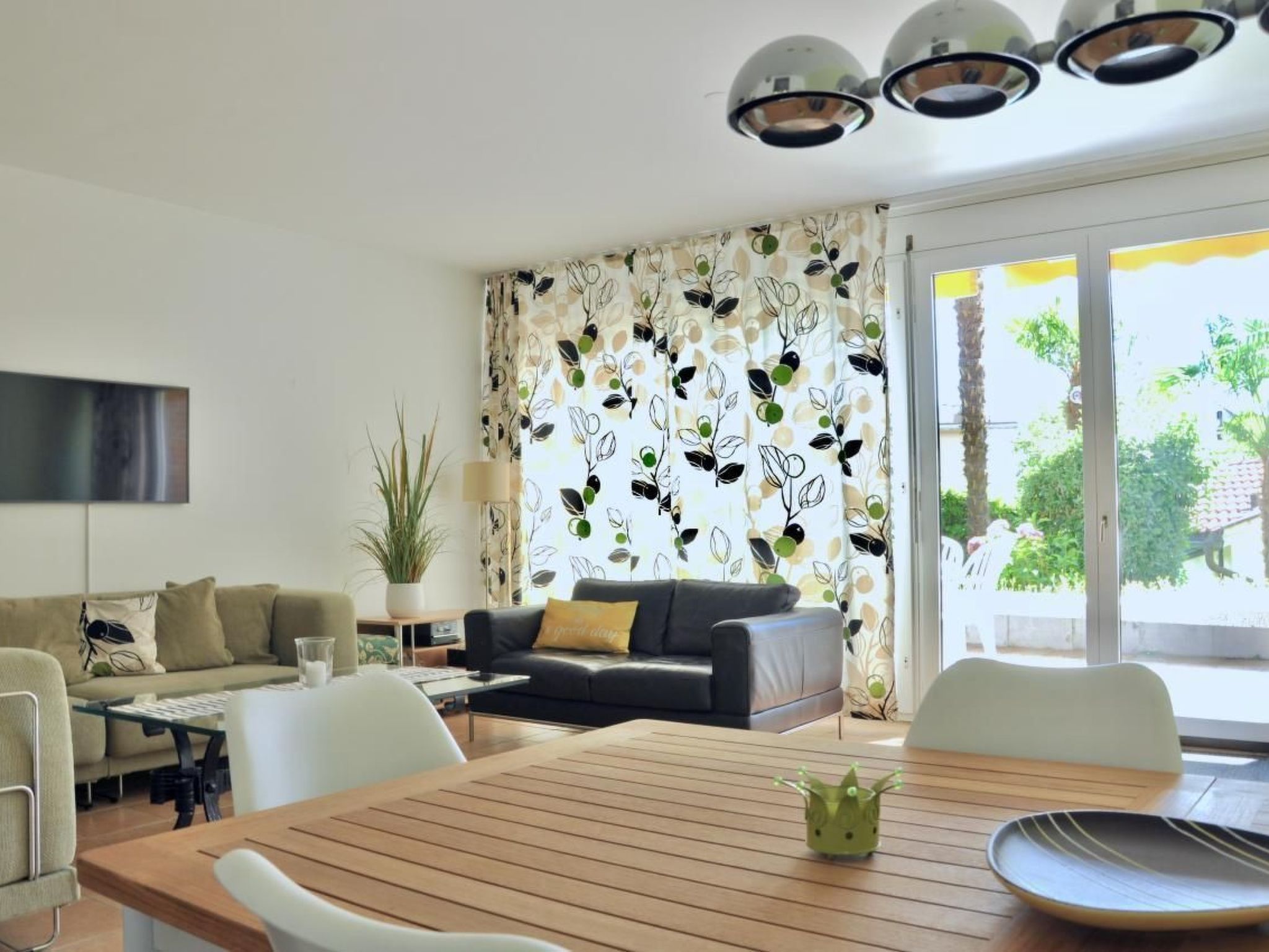 interhome-Navengana 4 mit Pool