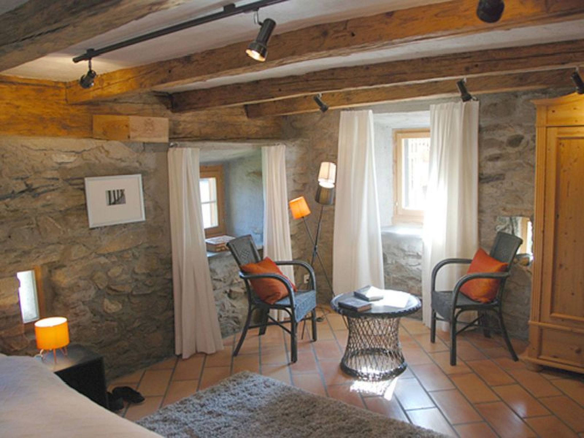interhome-Ferienhaus Altes Pfarrhaus, Surcasti, (Surcasti), 15000B